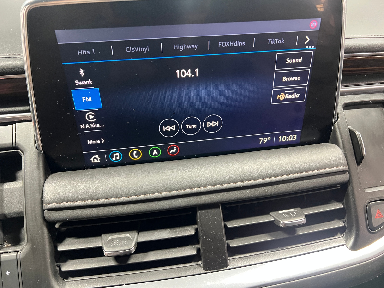 Thumbnail: 2021 Chevrolet Tahoe - 3