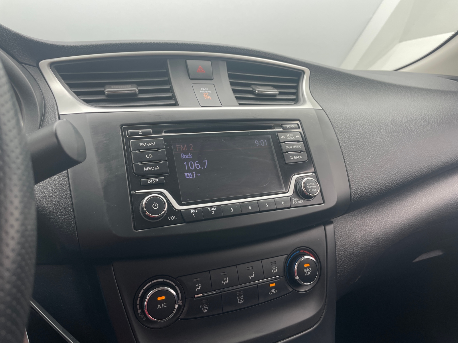 Thumbnail: 2018 Nissan Sentra - 4