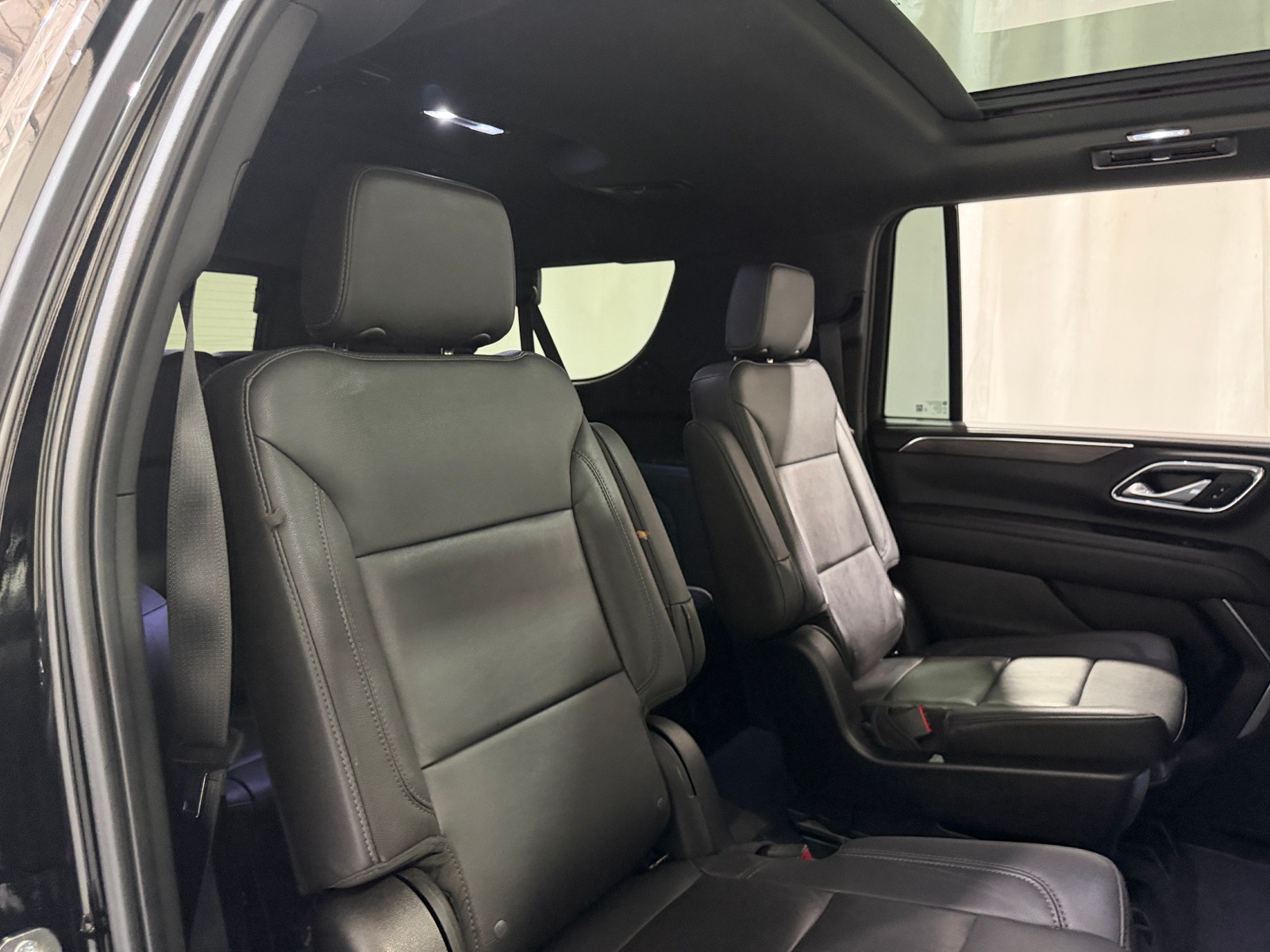 Thumbnail: 2023 Chevrolet Suburban - 5