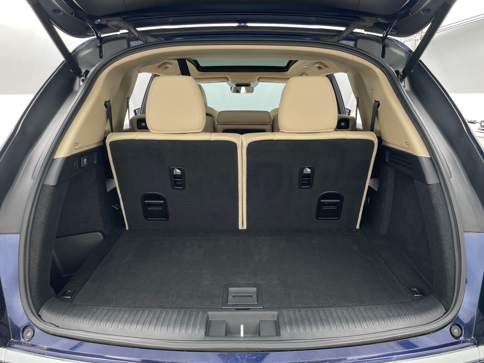 Thumbnail: 2023 Acura MDX - 6