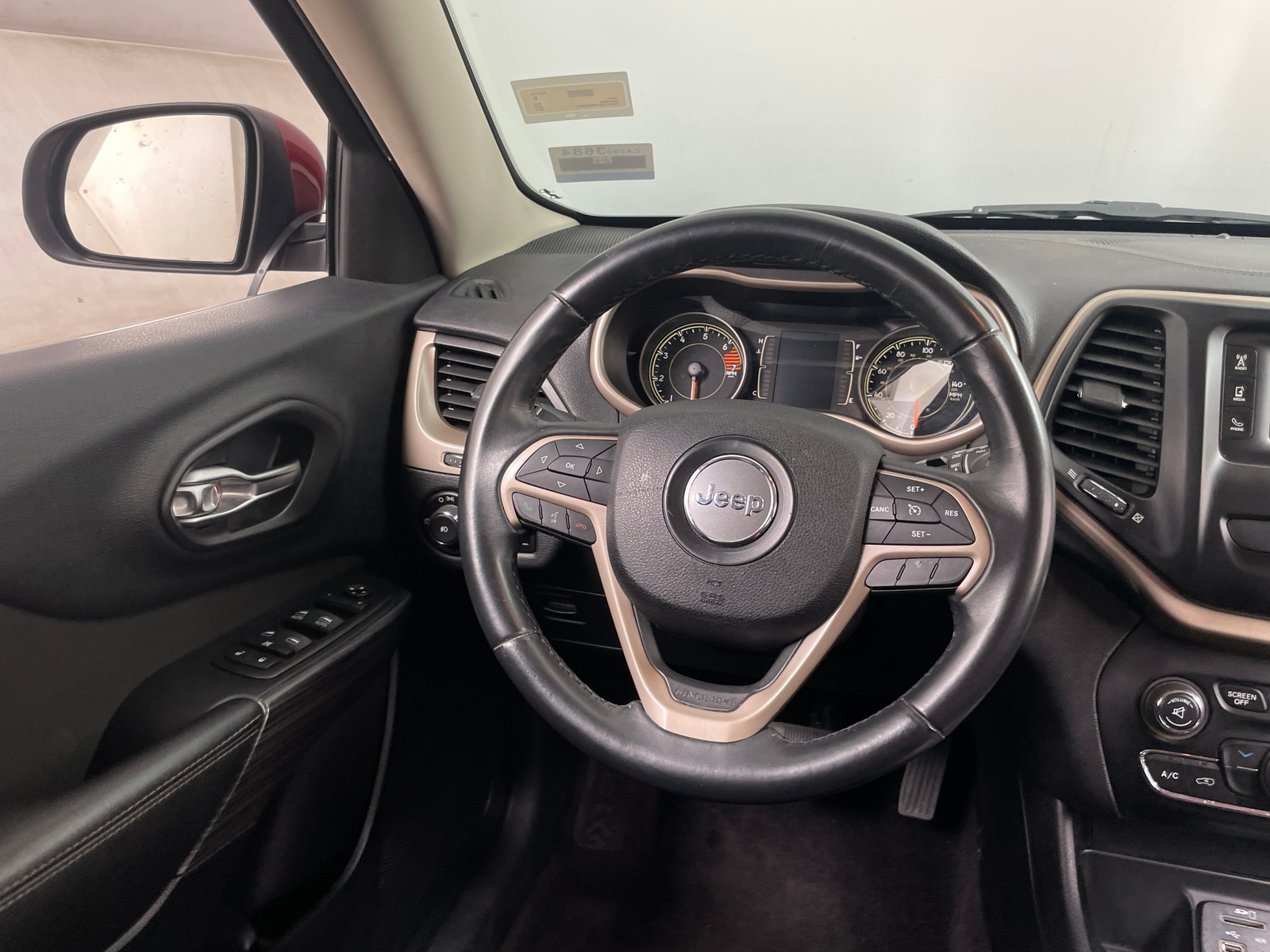 Thumbnail: 2017 Jeep Cherokee - 5