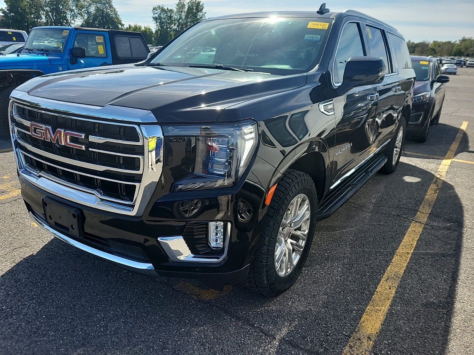 2022 GMC Yukon XL SLT