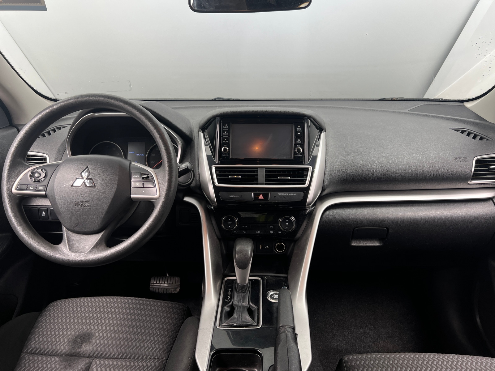 Thumbnail: 2018 Mitsubishi Eclipse Cross - 3