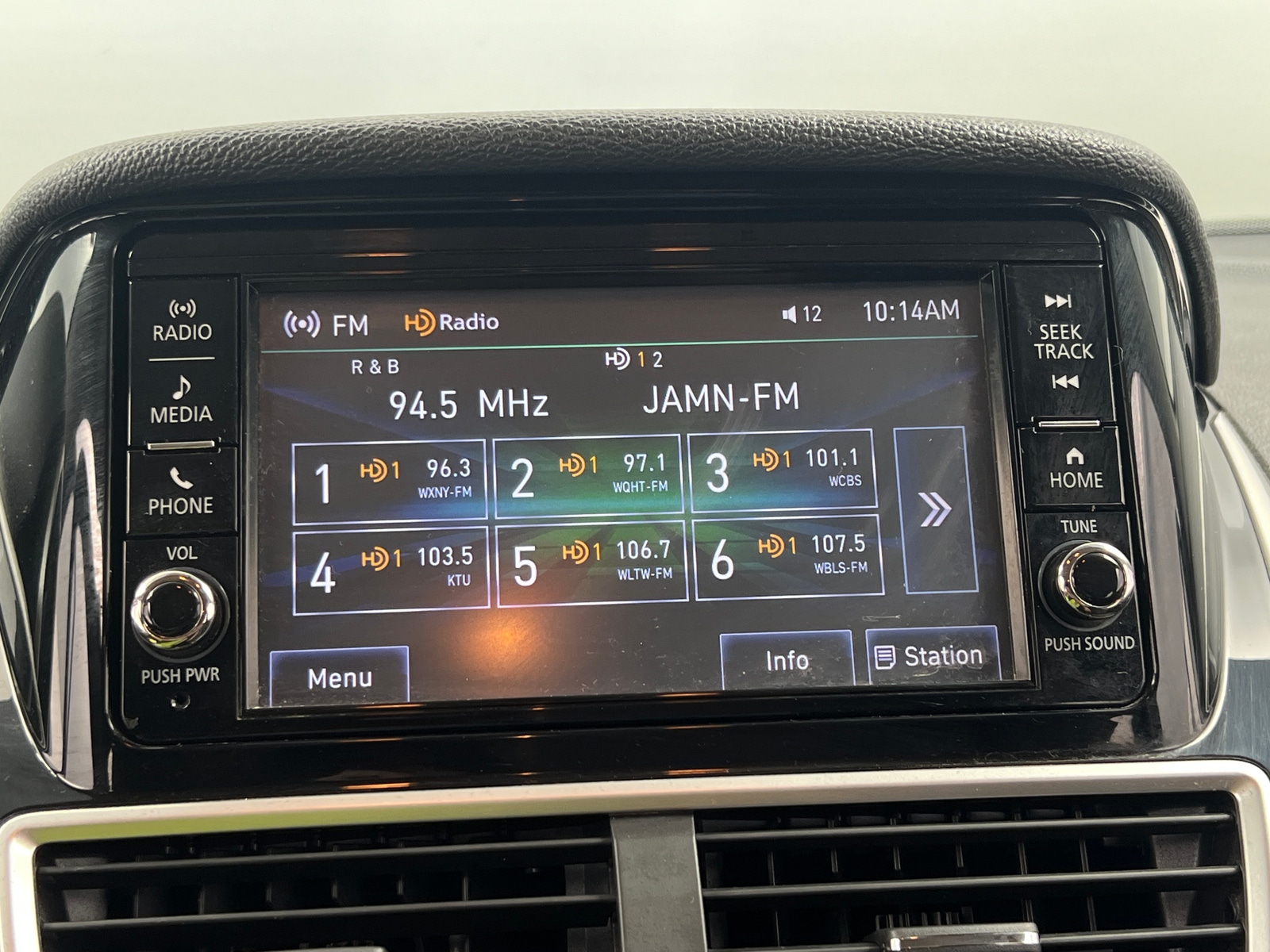 Thumbnail: 2018 Mitsubishi Eclipse Cross - 4