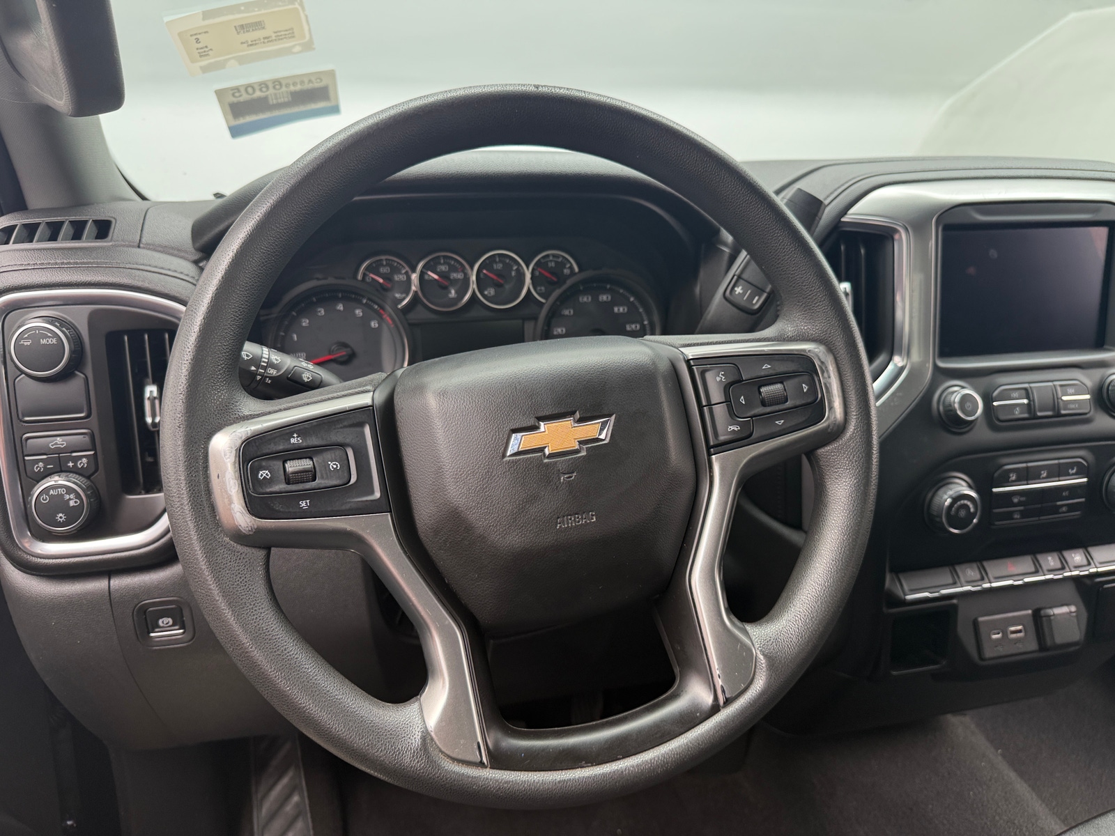 Thumbnail: 2020 Chevrolet Silverado 1500 - 5