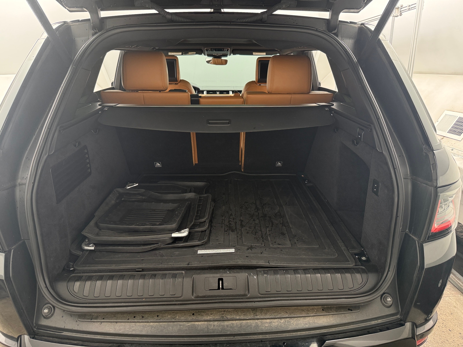 Thumbnail: 2018 Land Rover Range Rover Sport - 6
