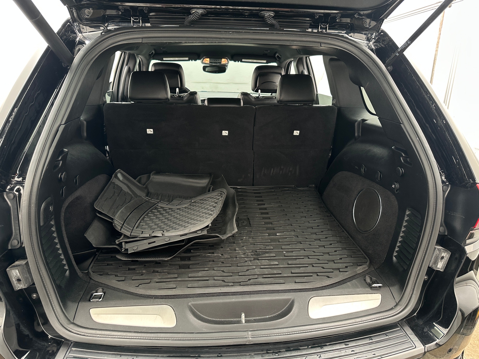 Thumbnail: 2019 Jeep Grand Cherokee - 6