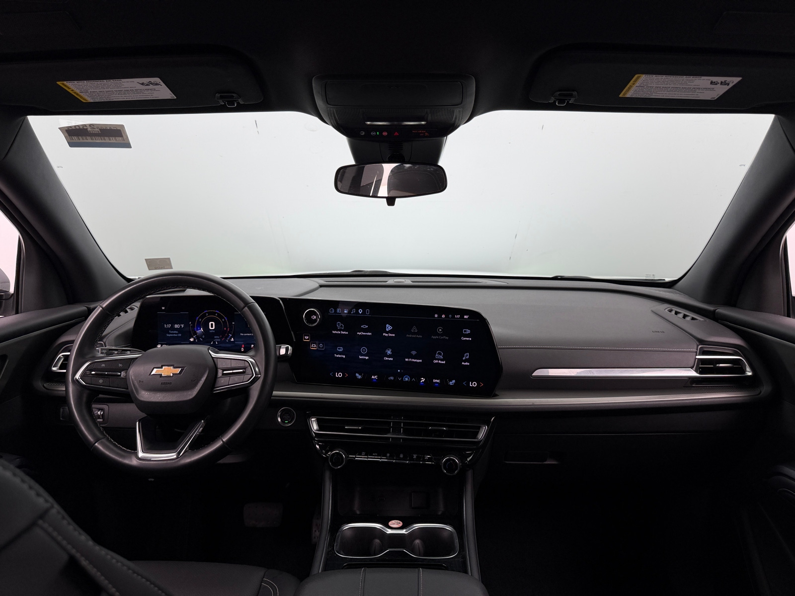 Thumbnail: 2025 Chevrolet Traverse - 2