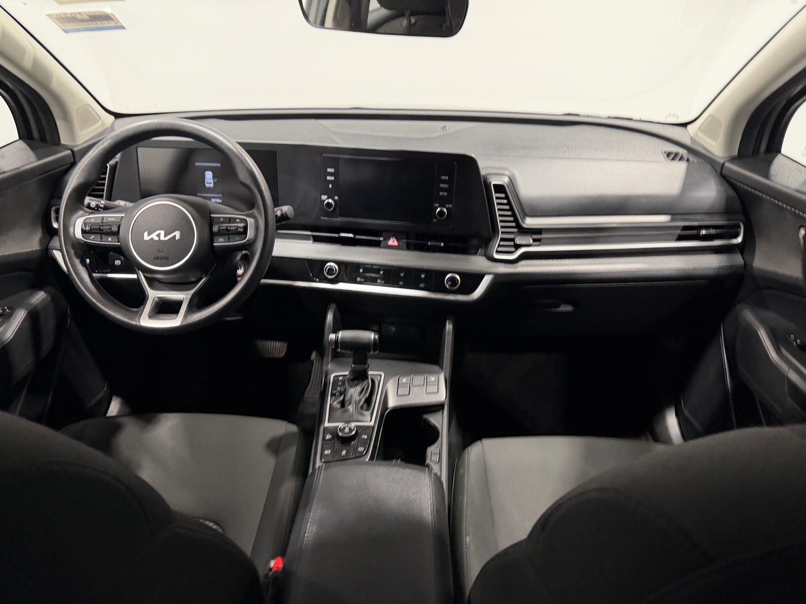 Thumbnail: 2023 Kia Sportage - 3