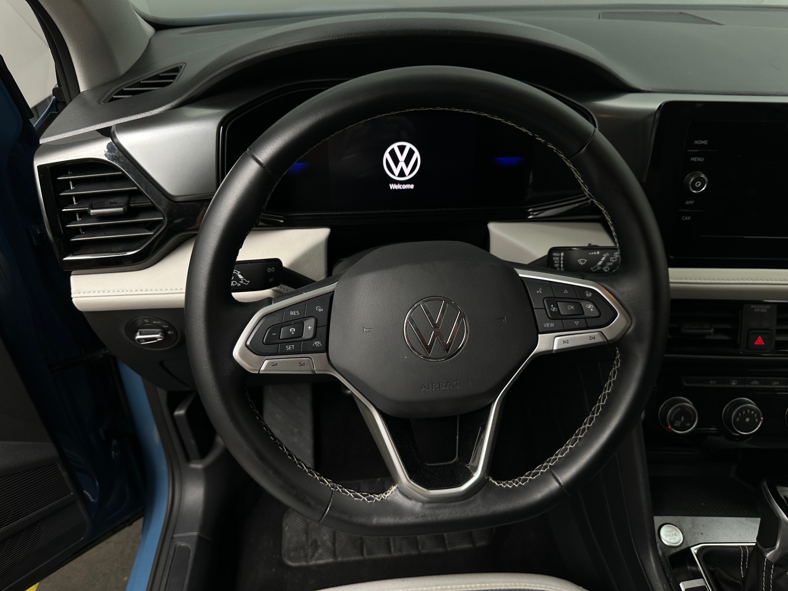Thumbnail: 2025 Volkswagen Taos - 5