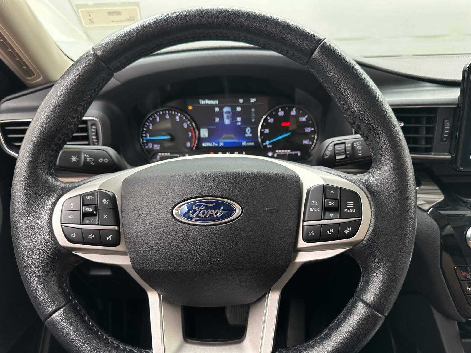 Thumbnail: 2021 Ford Explorer - 4