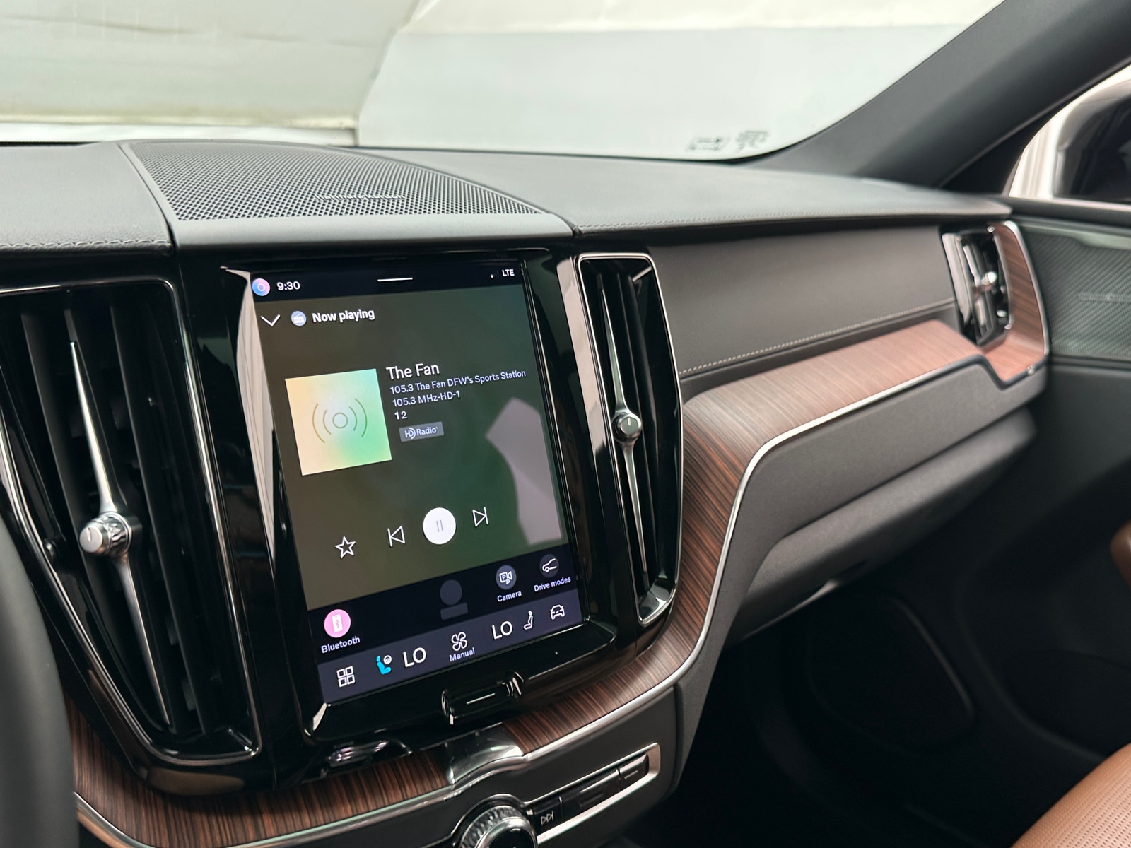 Thumbnail: 2023 Volvo XC60 - 3