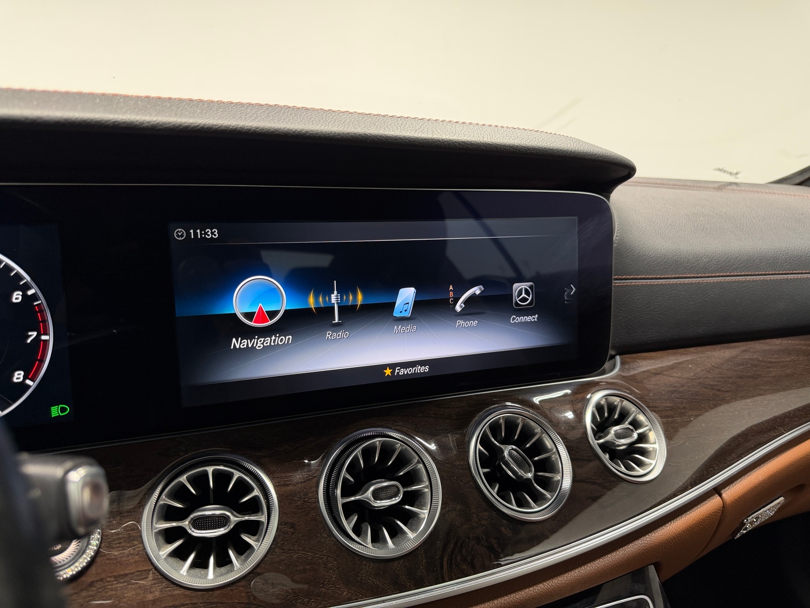 Thumbnail: 2018 Mercedes-Benz E-Class - 2