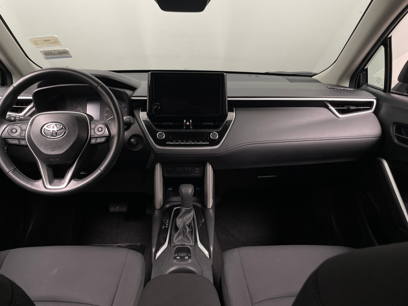 Thumbnail: 2025 Toyota Corolla Cross - 3