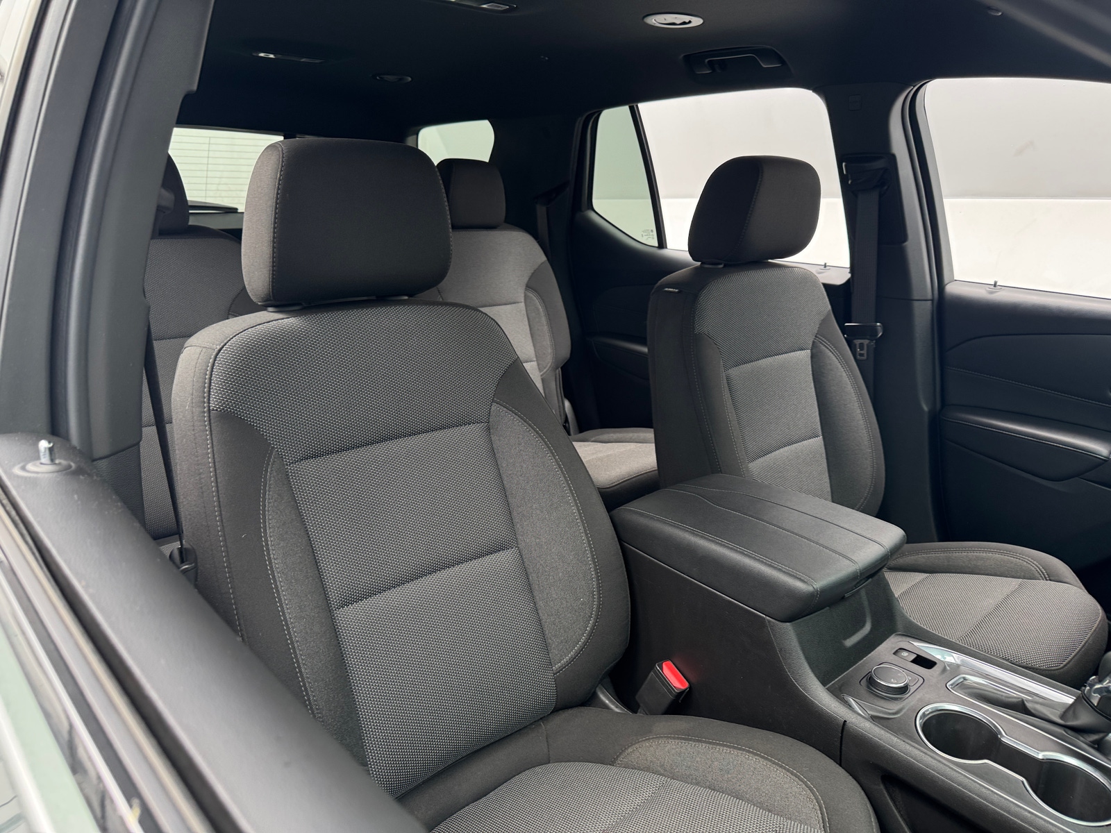 Thumbnail: 2023 Chevrolet Traverse - 2