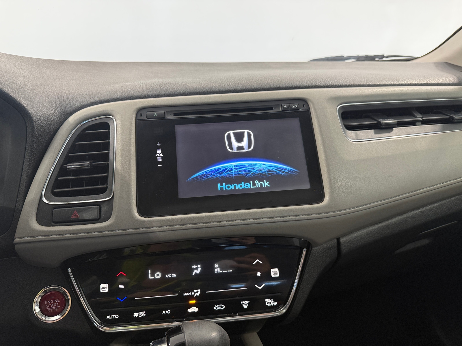 Thumbnail: 2017 Honda HR-V - 4