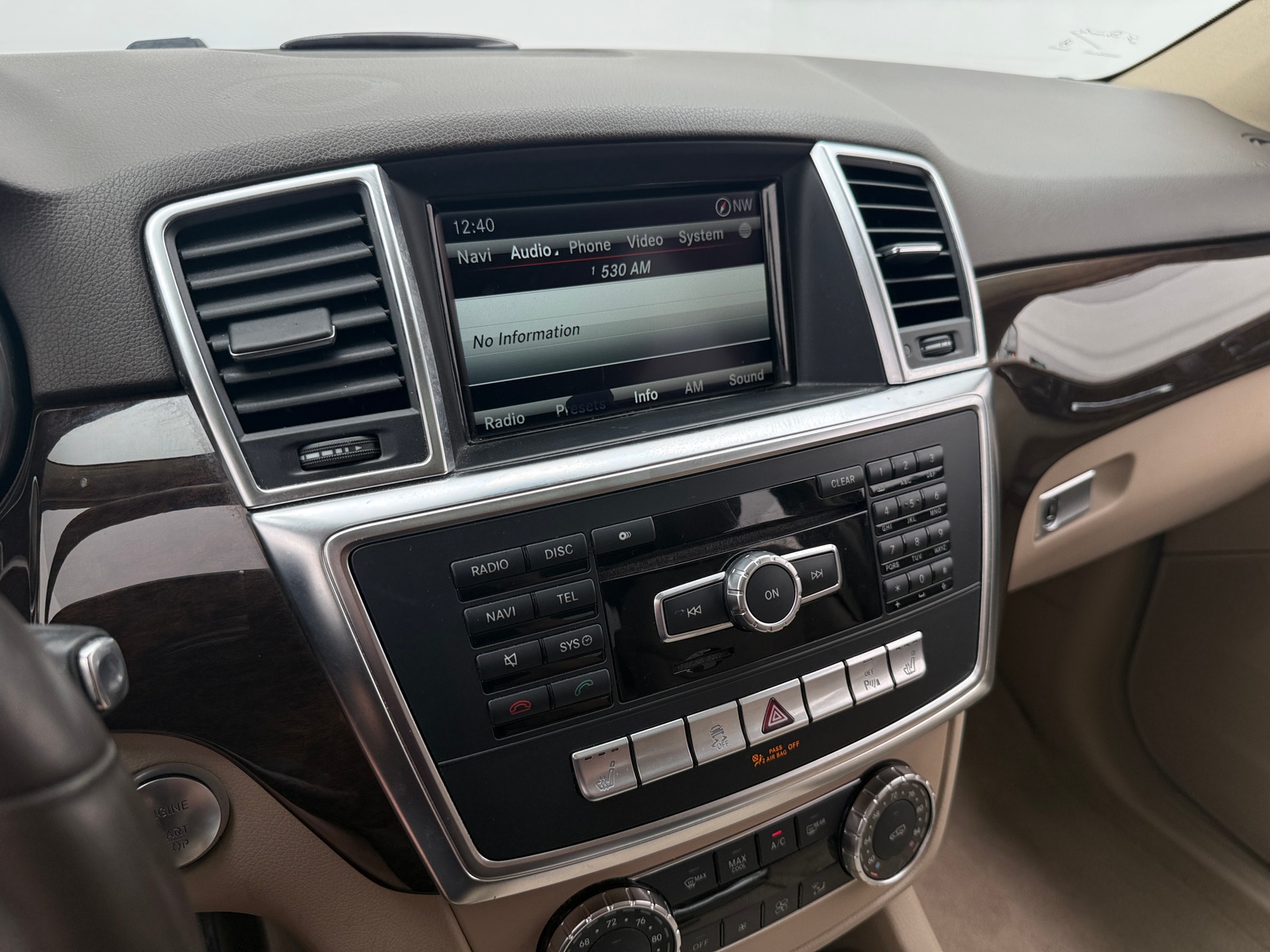 Thumbnail: 2014 Mercedes-Benz M-Class - 3