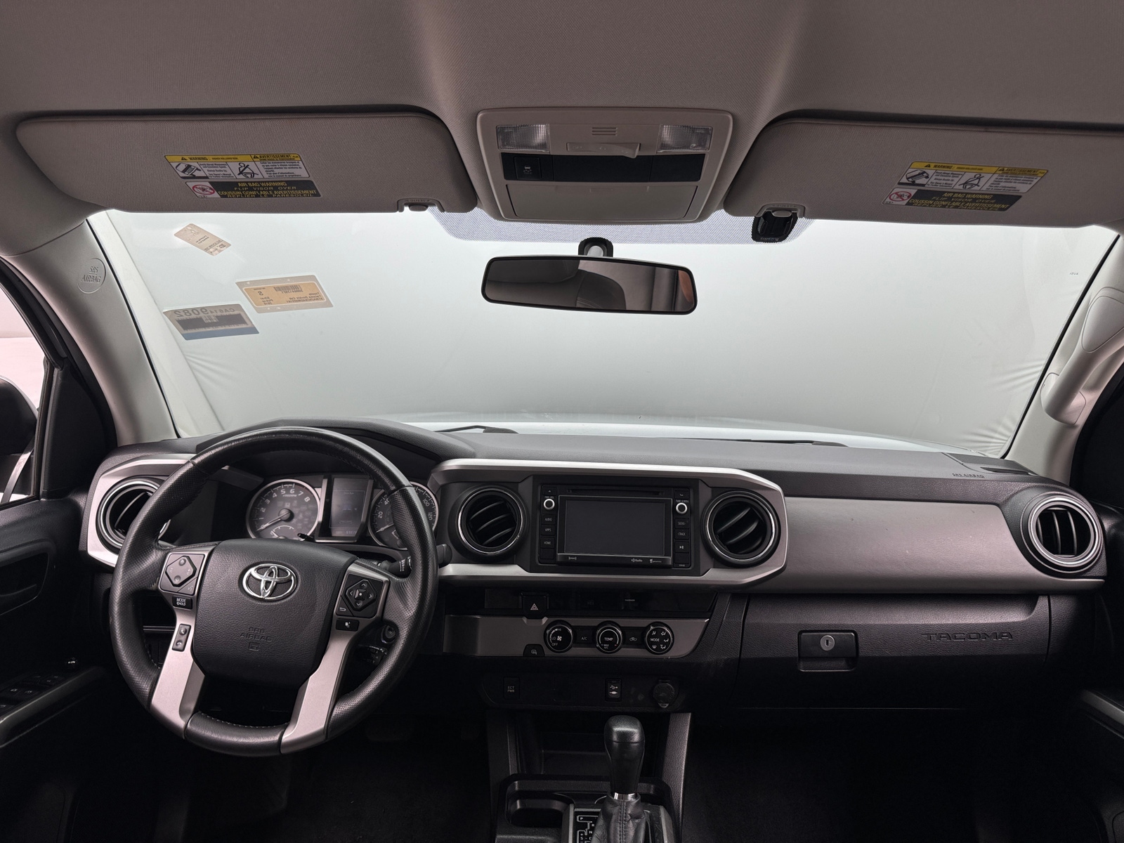 Thumbnail: 2016 Toyota Tacoma - 3