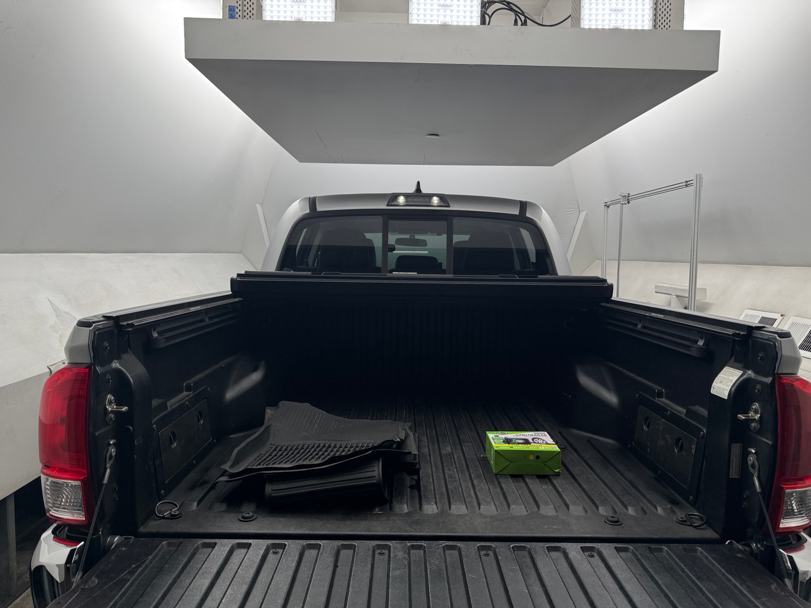 Thumbnail: 2016 Toyota Tacoma - 7
