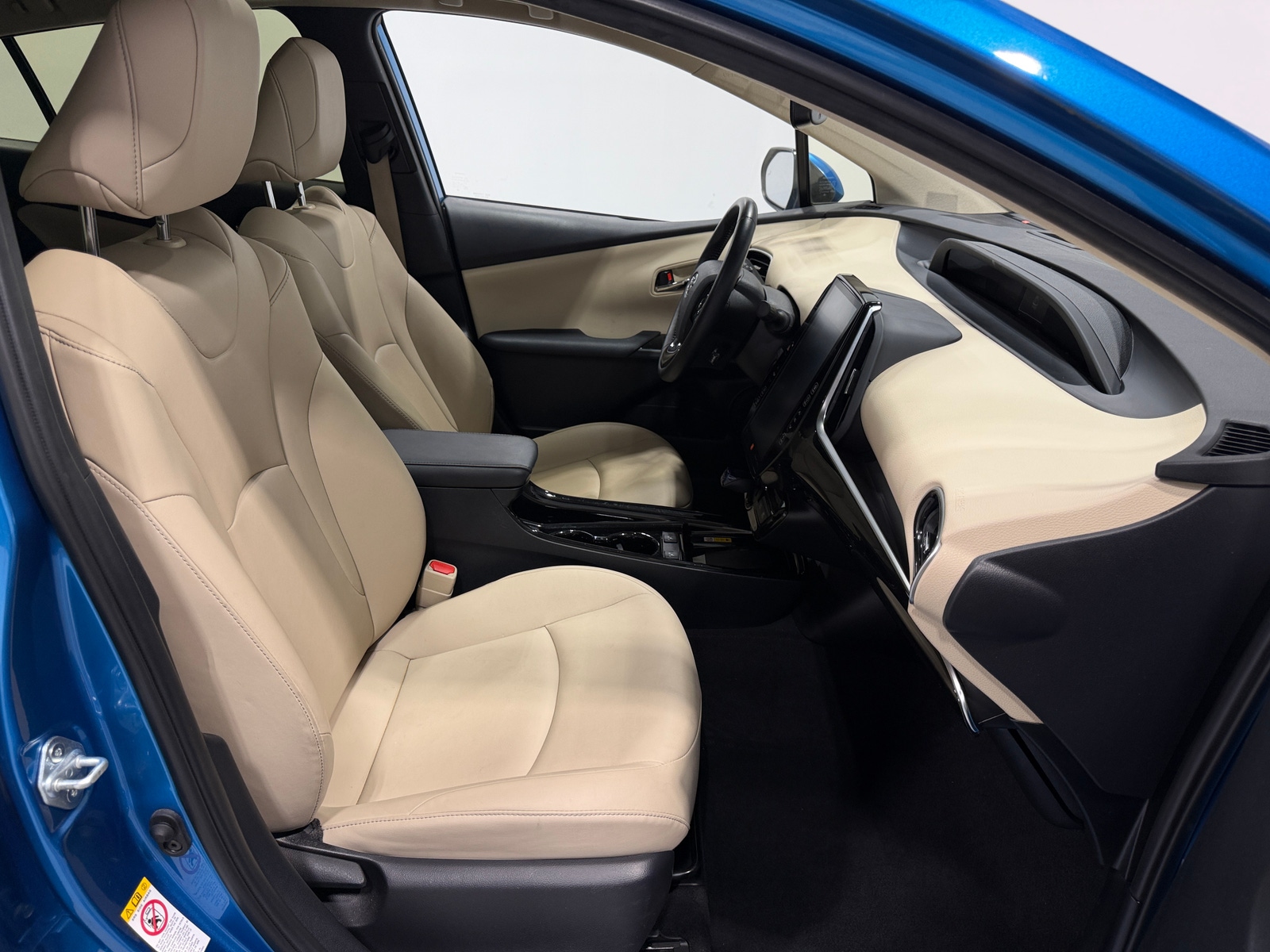 Thumbnail: 2021 Toyota Prius - 2