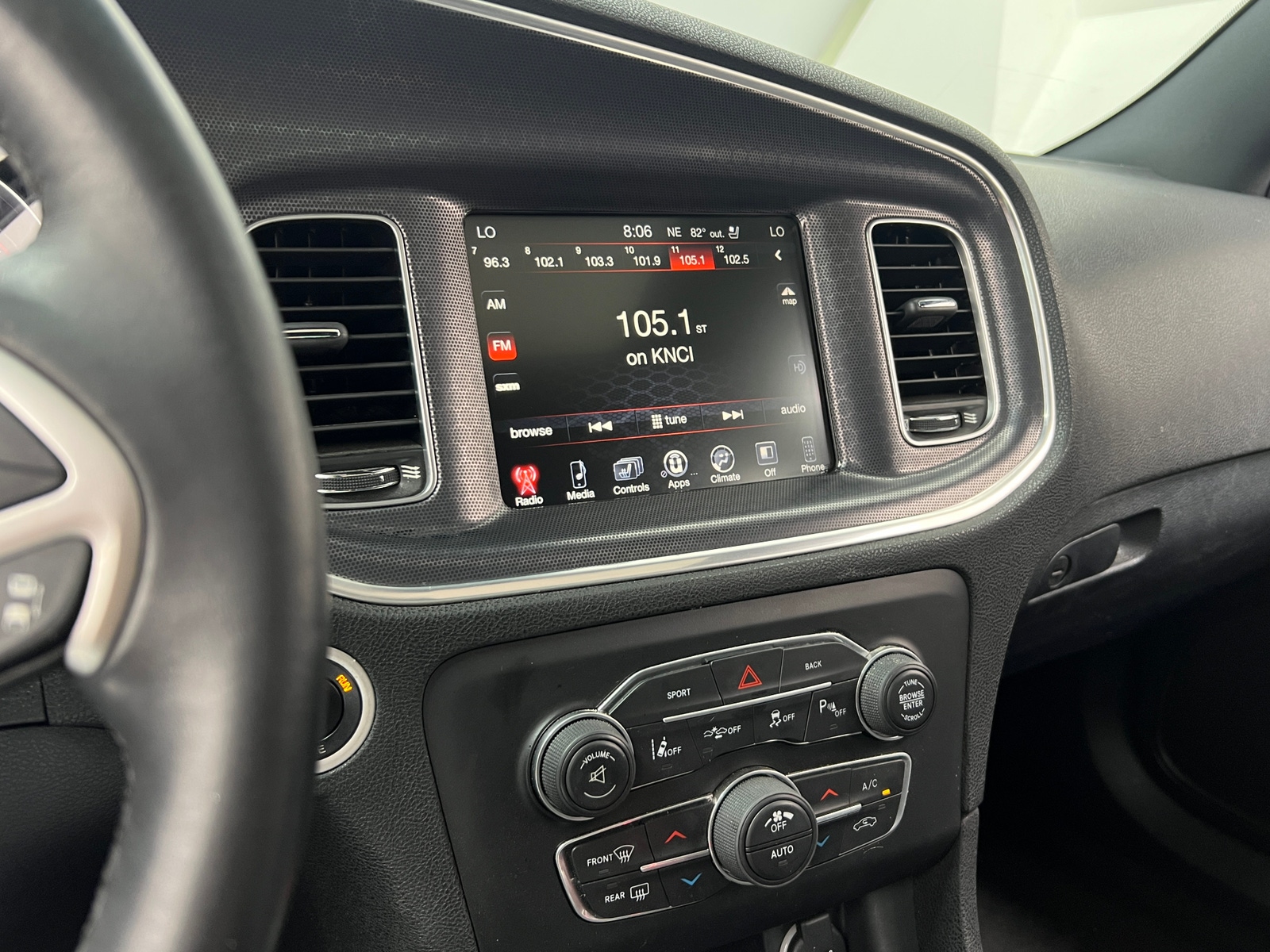 Thumbnail: 2016 Dodge Charger - 3