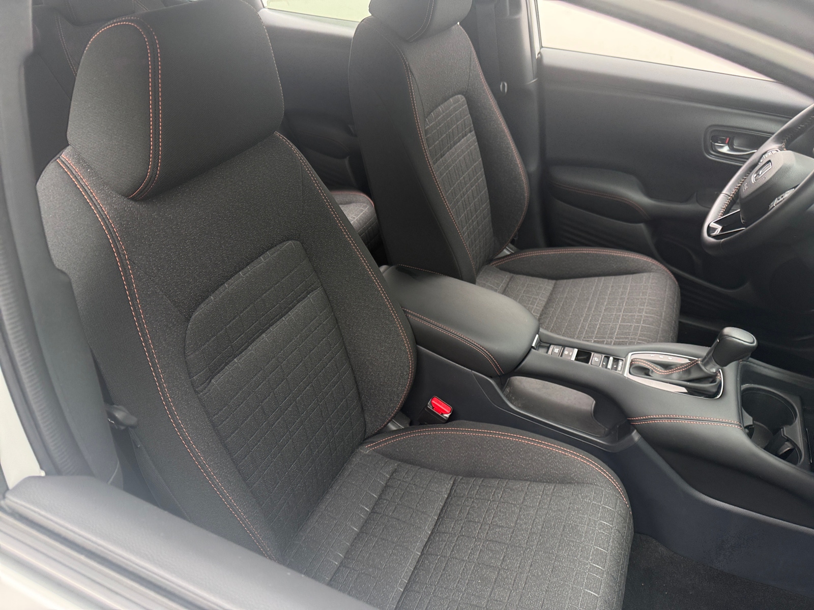 Thumbnail: 2026 Honda HR-V - 2