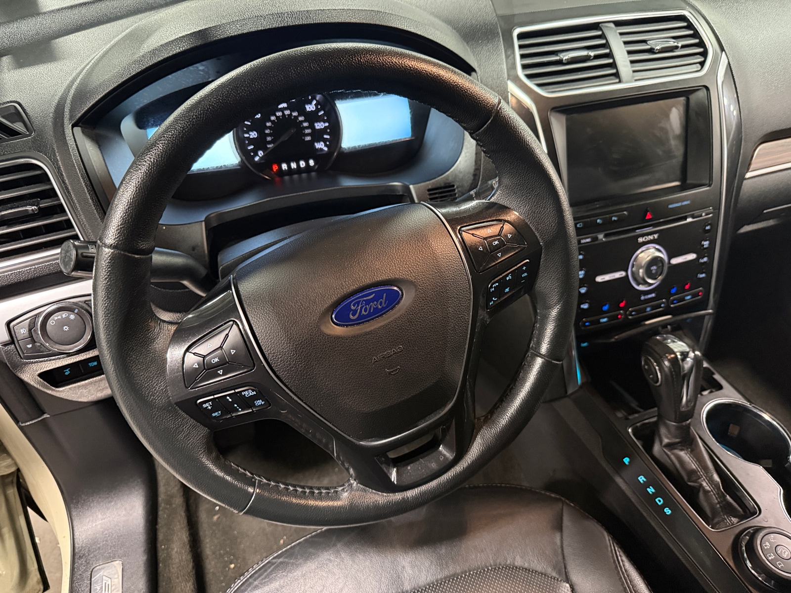 Thumbnail: 2018 Ford Explorer - 4