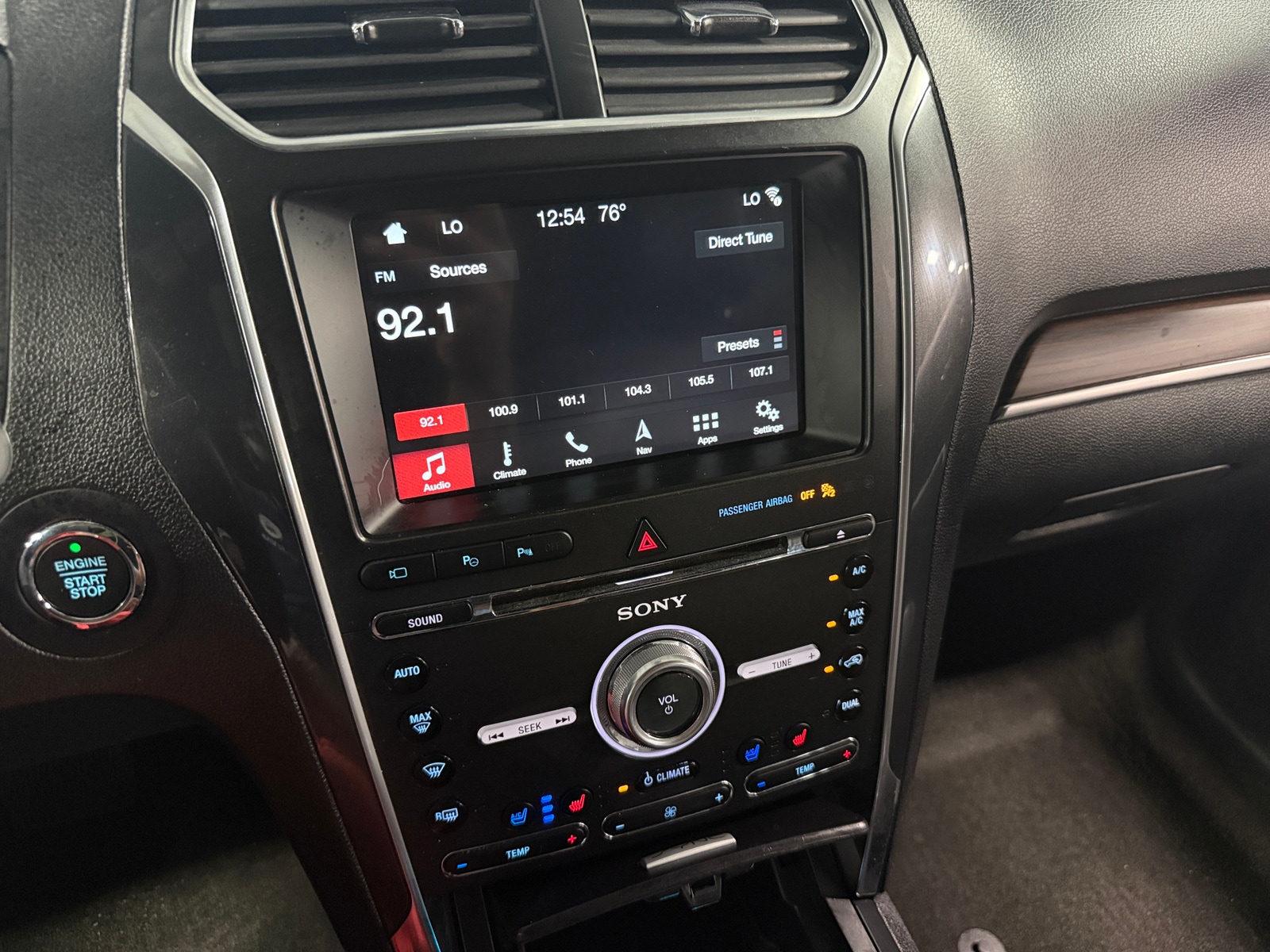 Thumbnail: 2018 Ford Explorer - 3