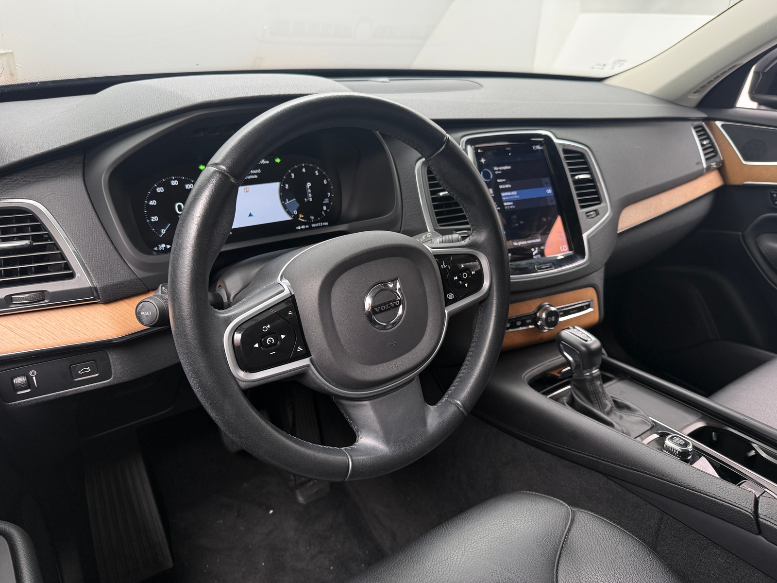 Thumbnail: 2022 Volvo XC90 - 4