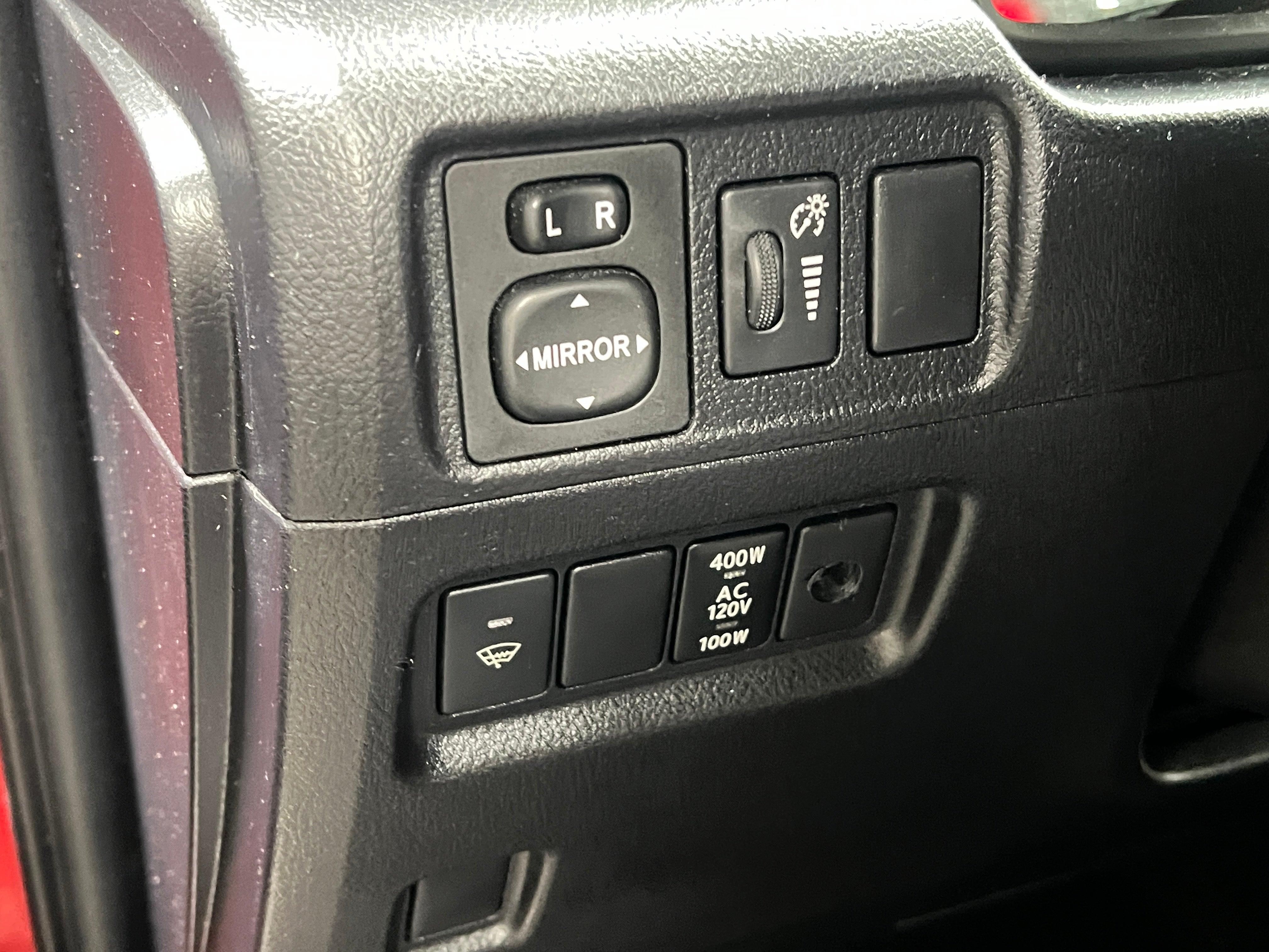 2016 Toyota 4Runner SR5 - Photo 10