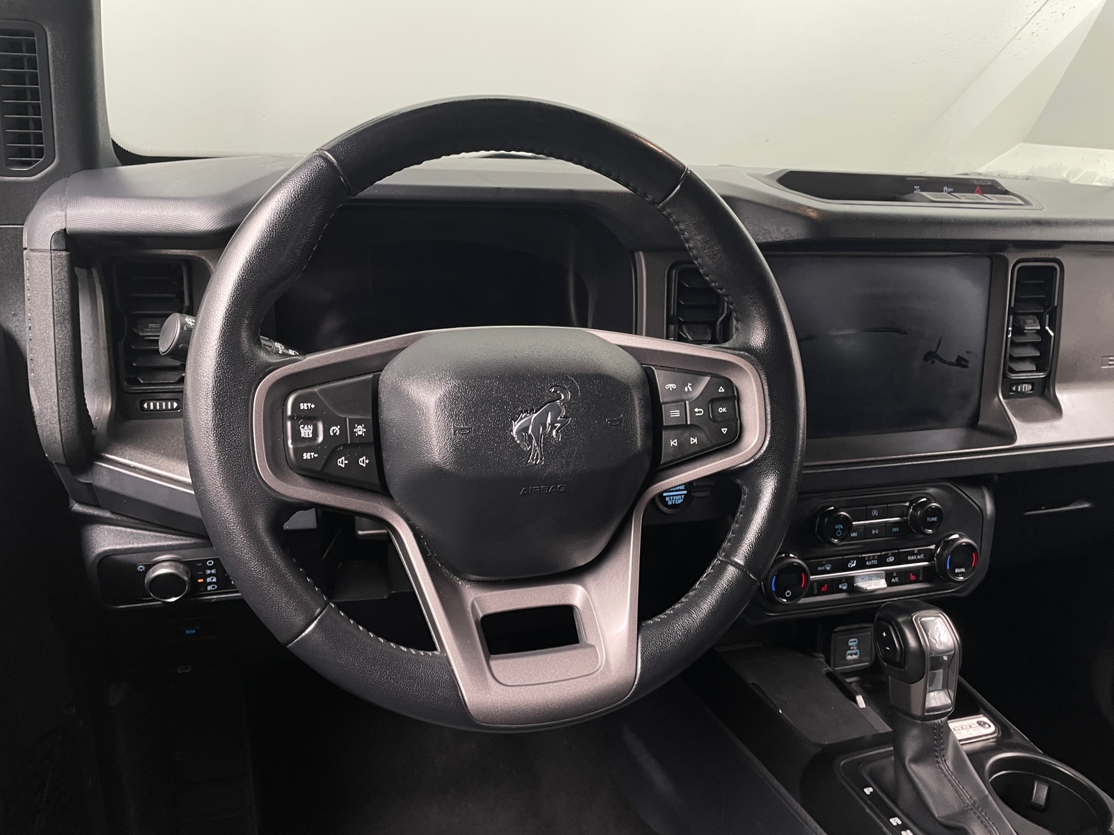 Thumbnail: 2025 Ford Bronco - 5