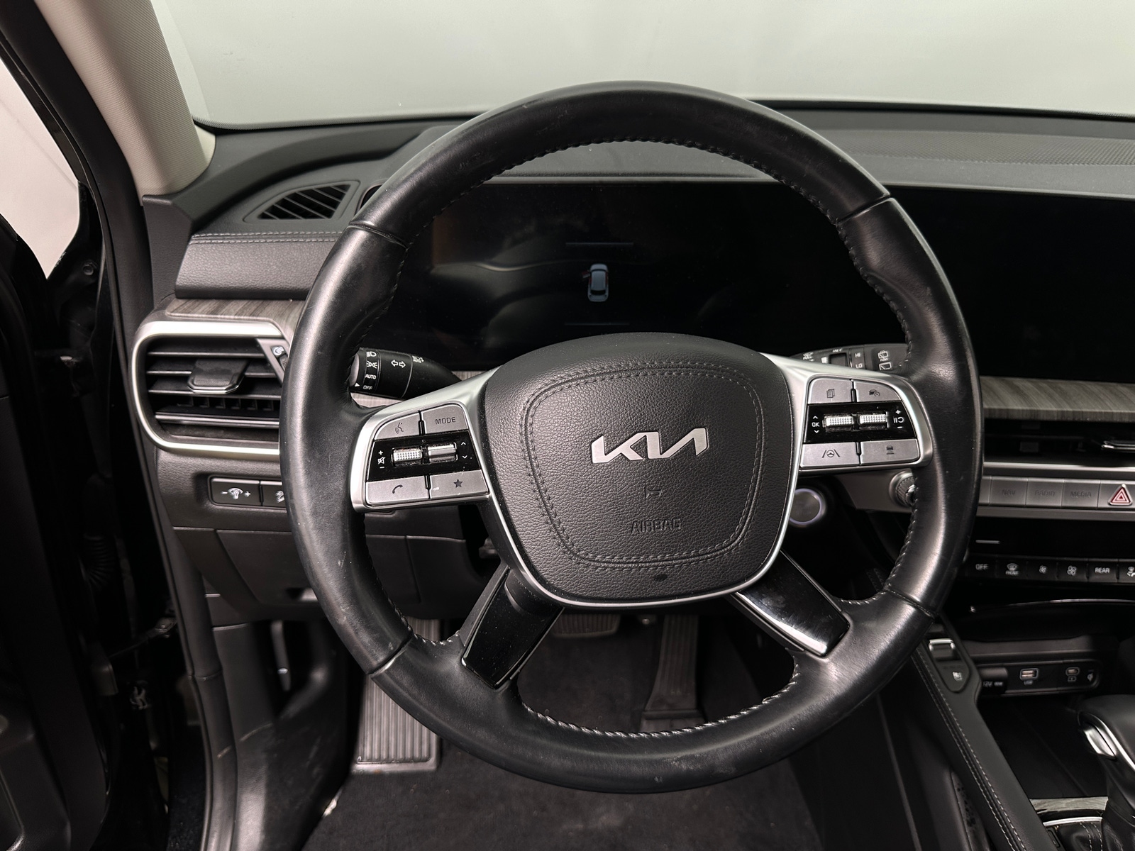 Thumbnail: 2024 Kia Telluride - 4