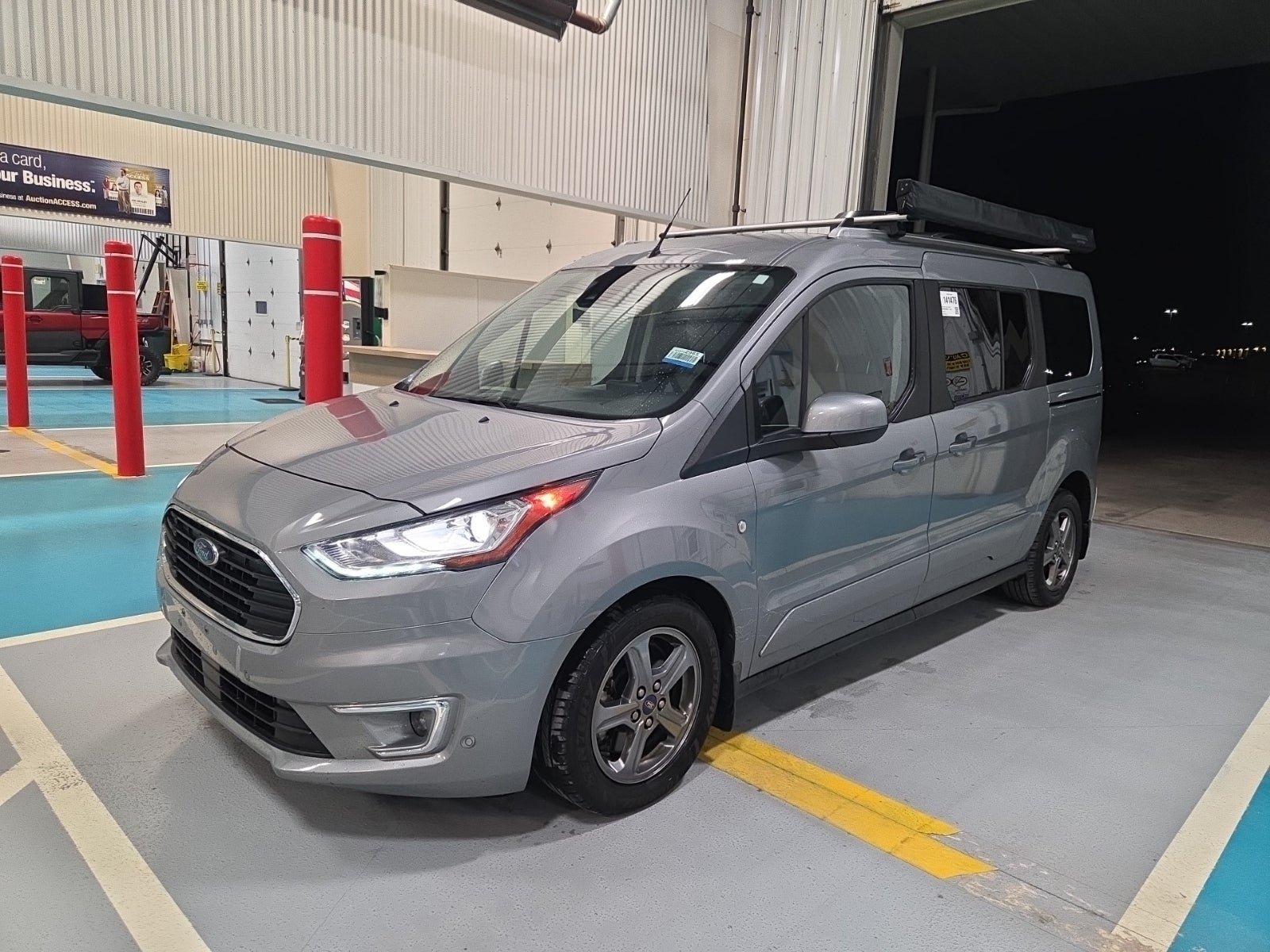 2022 Ford Transit Connect Titanium