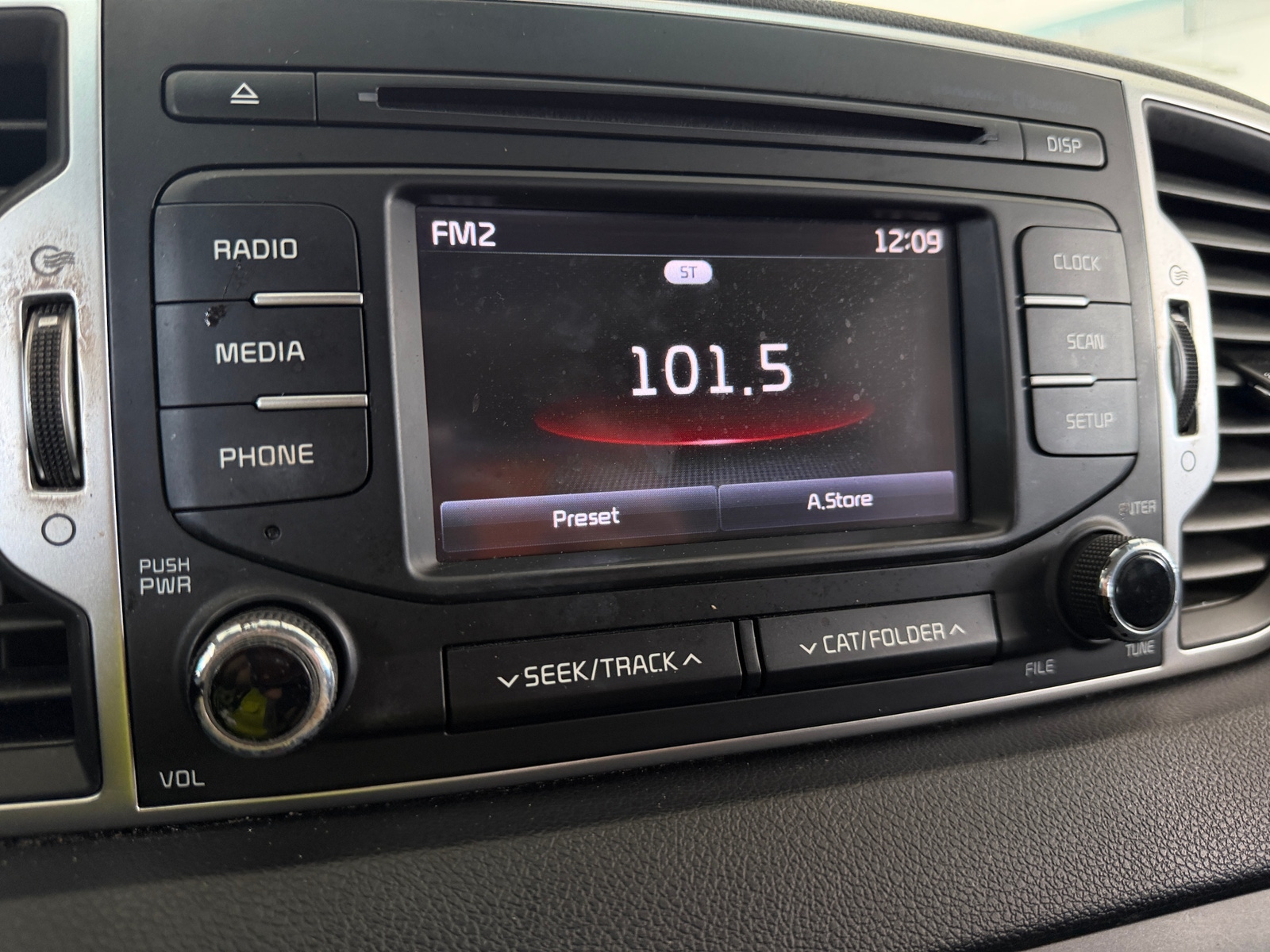 Thumbnail: 2019 Kia Sportage - 4