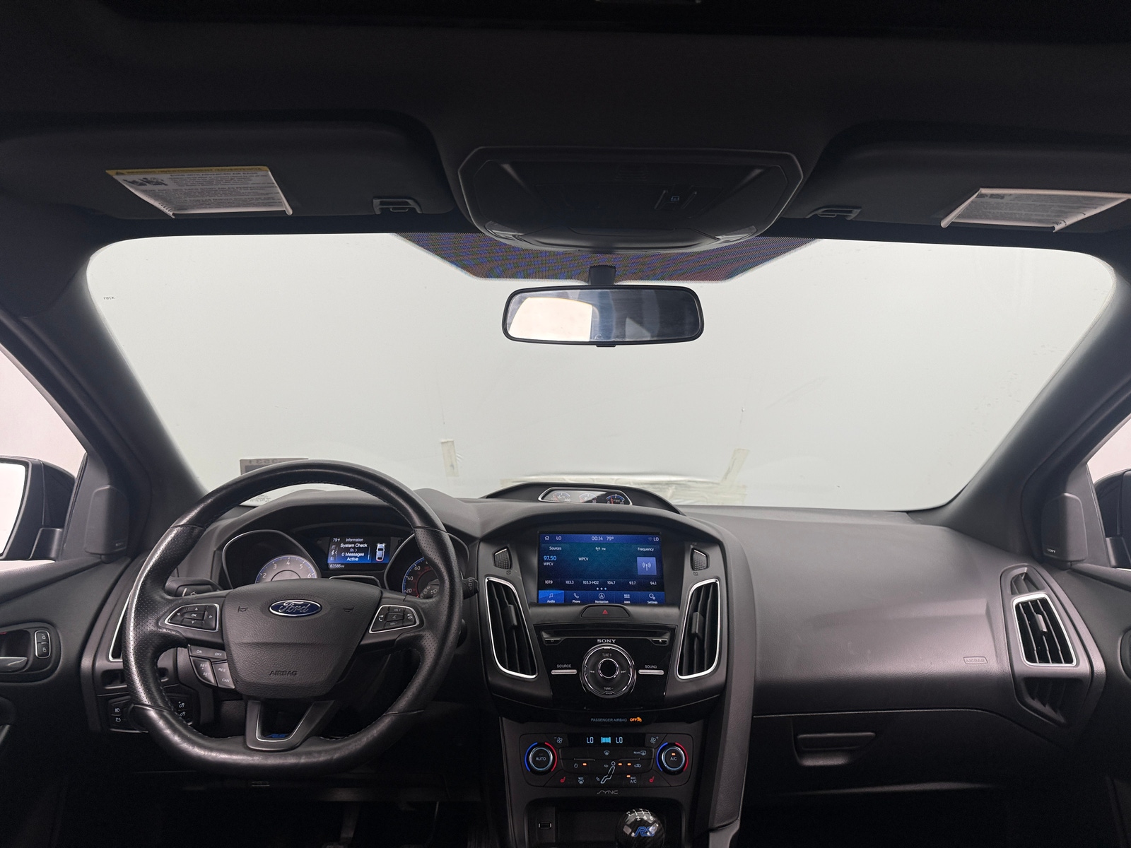 Thumbnail: 2017 Ford Focus - 3