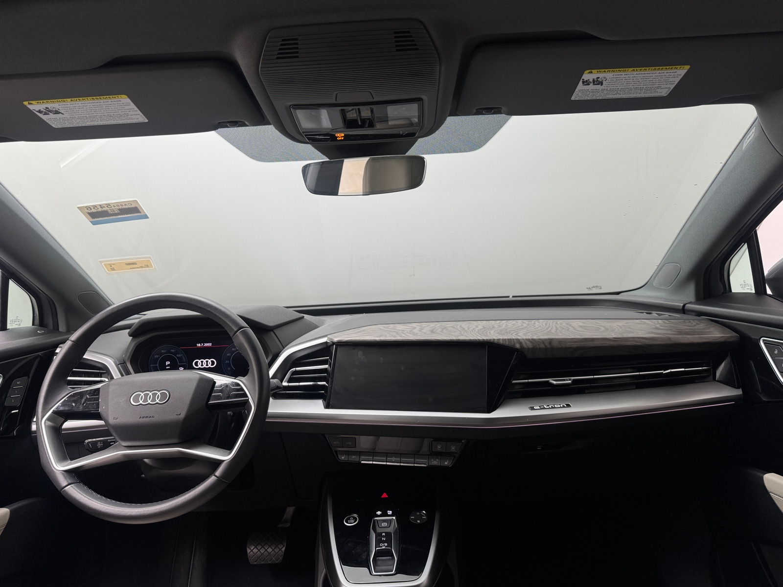 Thumbnail: 2022 Audi Q4 e-tron - 2