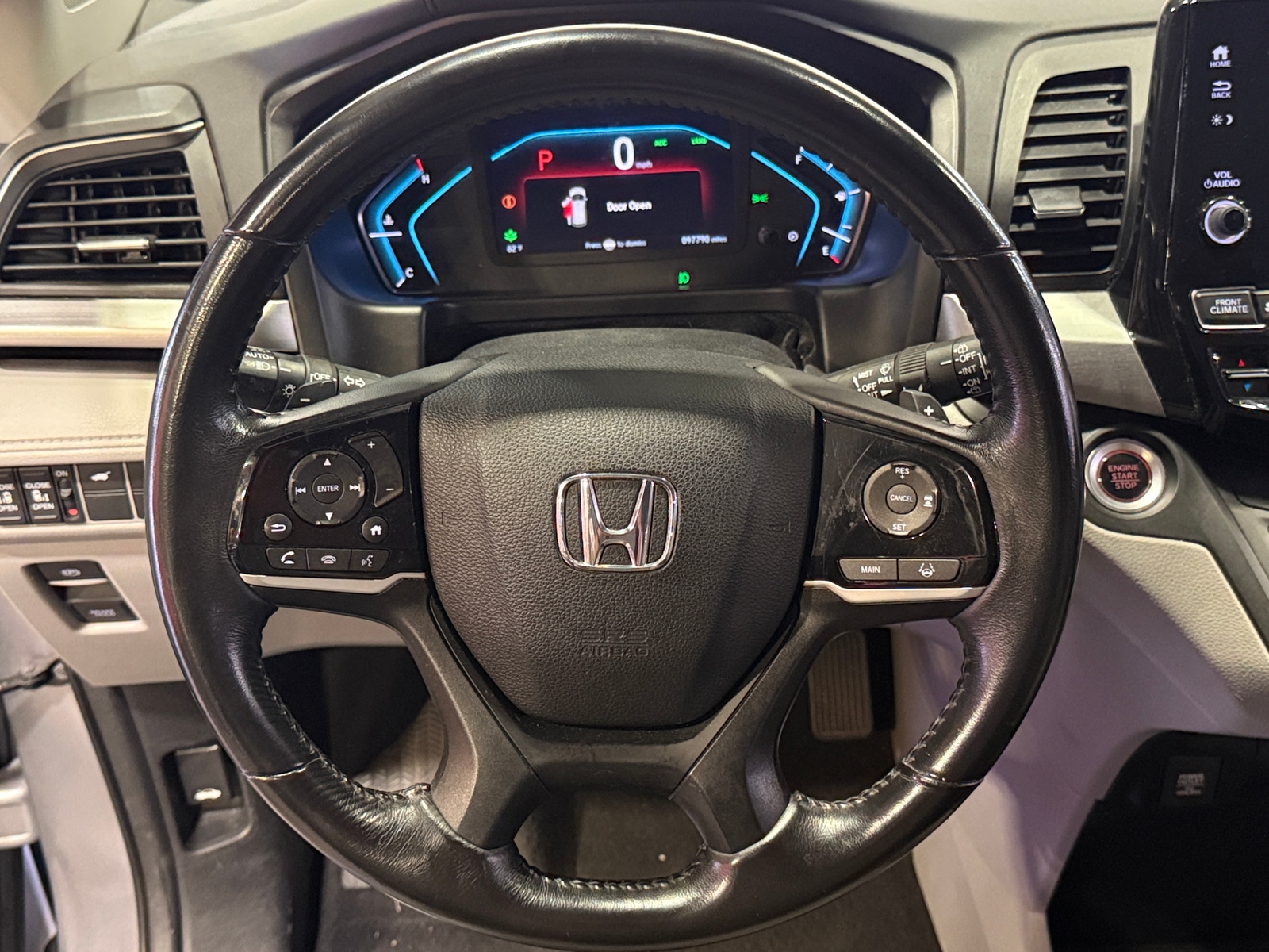 Thumbnail: 2018 Honda Odyssey - 4