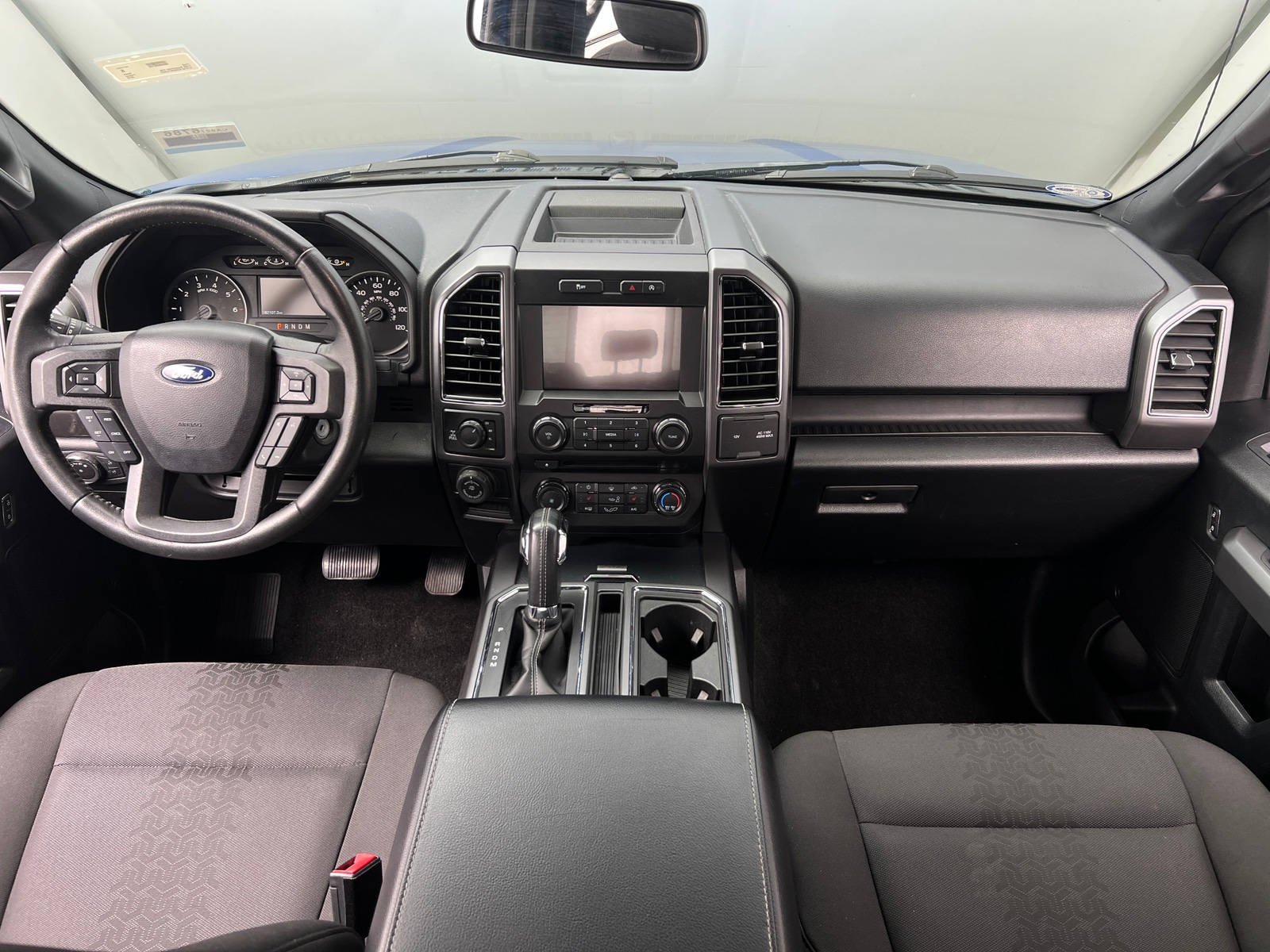 Thumbnail: 2018 Ford Econoline - 3