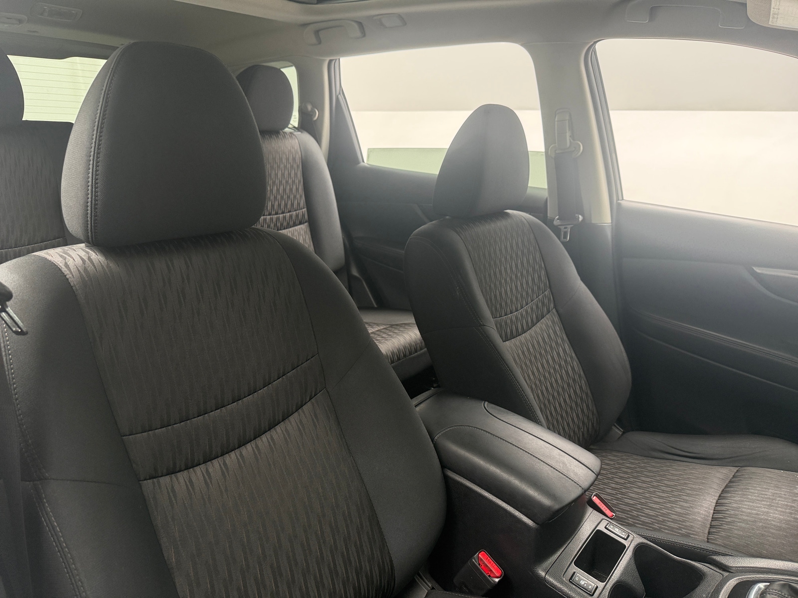 Thumbnail: 2017 Nissan Rogue - 2