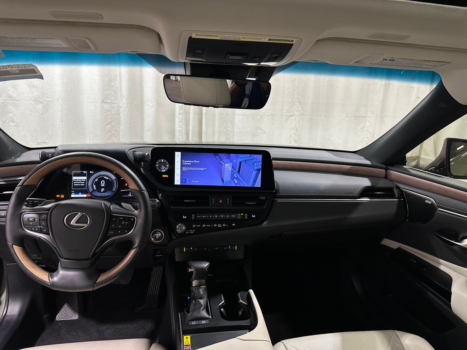 Thumbnail: 2024 Lexus ES - 2