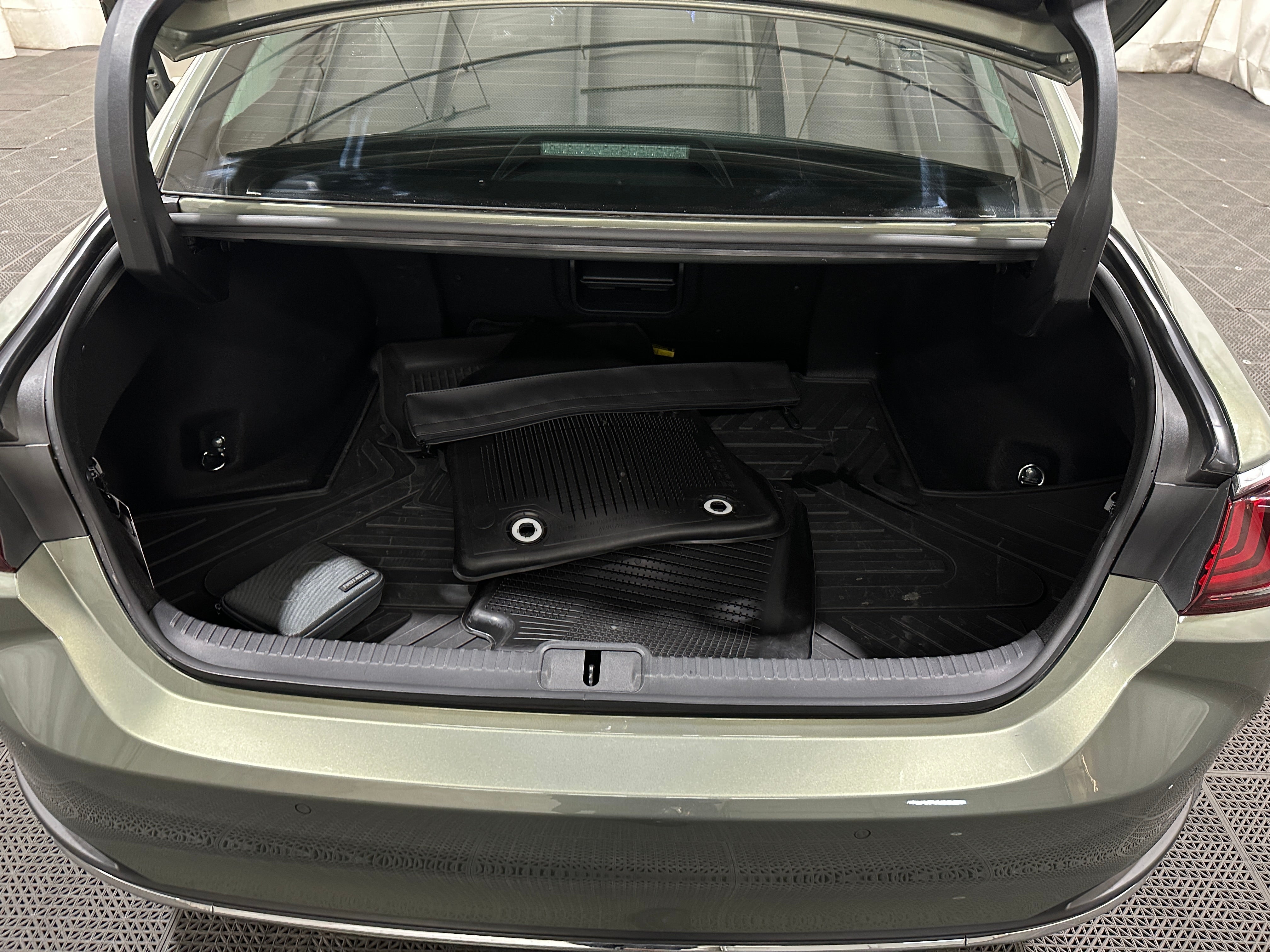 2024 Lexus ES Hybrid