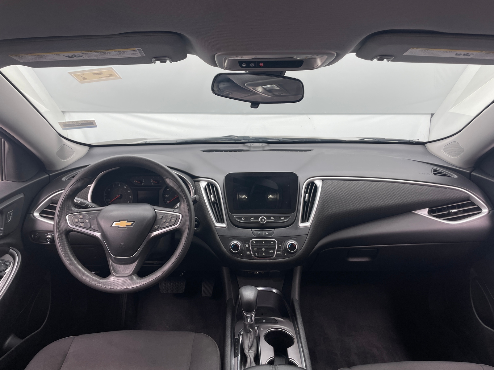 Thumbnail: 2022 Chevrolet Malibu - 3