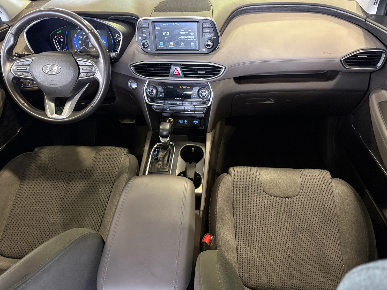 Thumbnail: 2019 Hyundai Santa Fe - 3