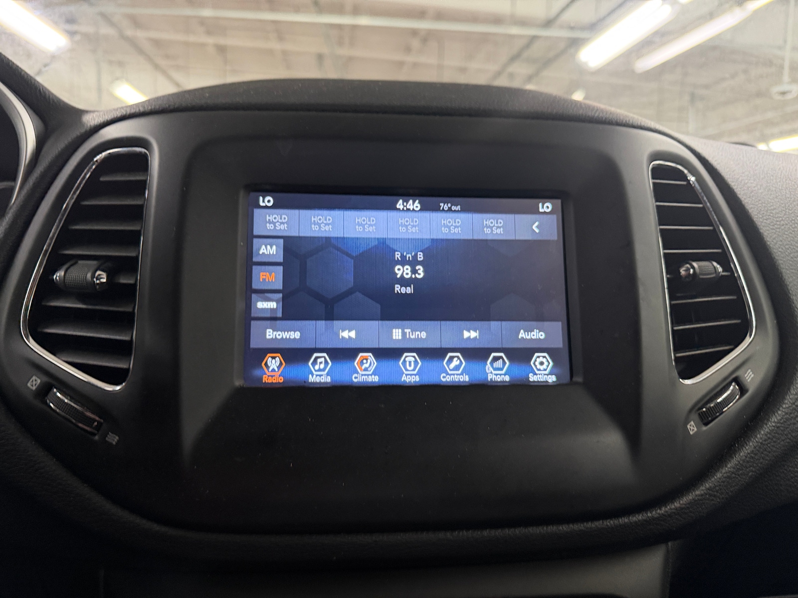 Thumbnail: 2018 Jeep Compass - 4