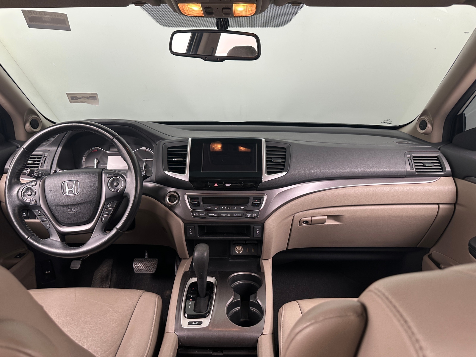 Thumbnail: 2016 Honda Pilot - 3