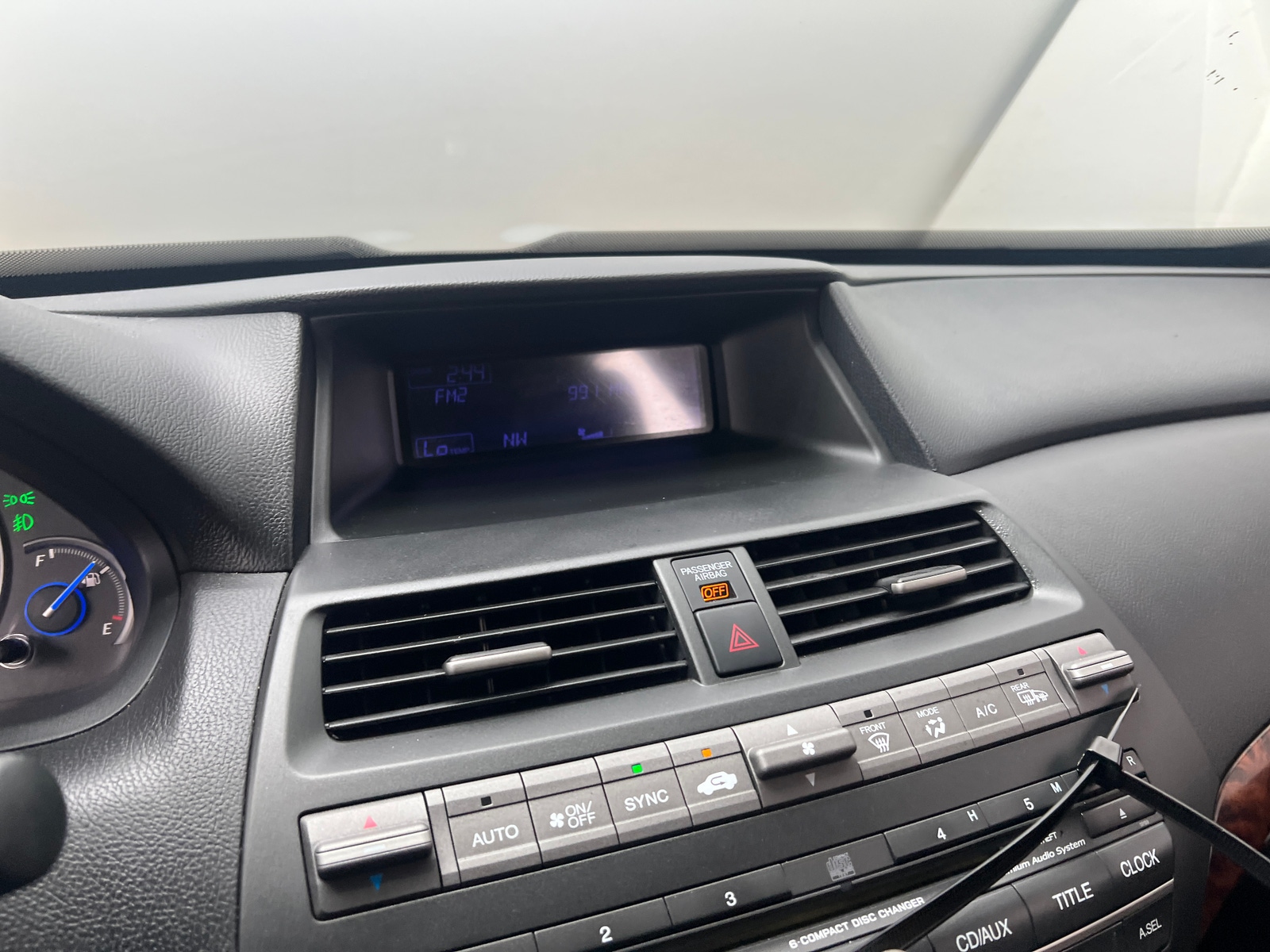 Thumbnail: 2012 Honda Crosstour - 3