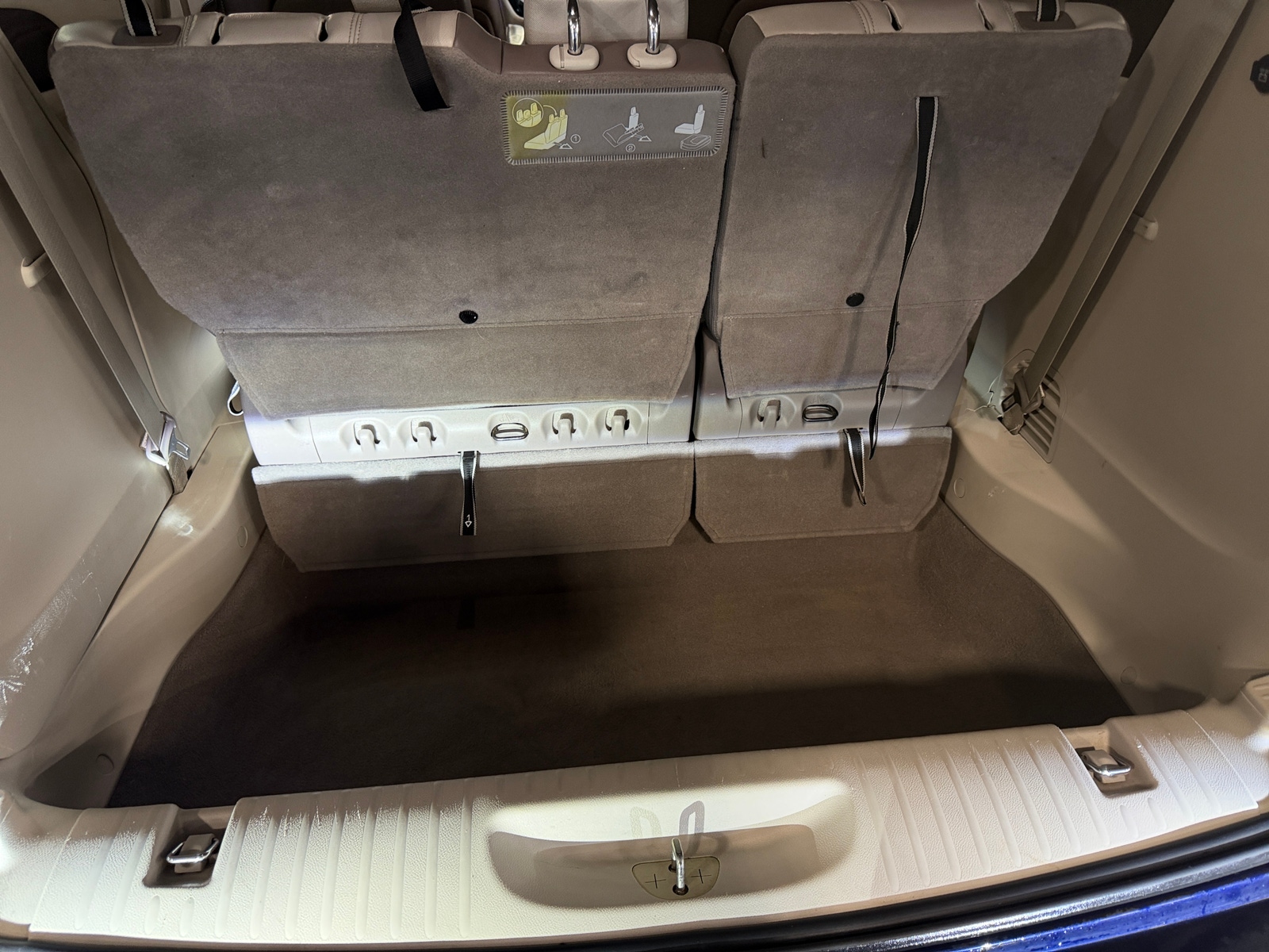 Thumbnail: 2017 Chrysler Pacifica - 6