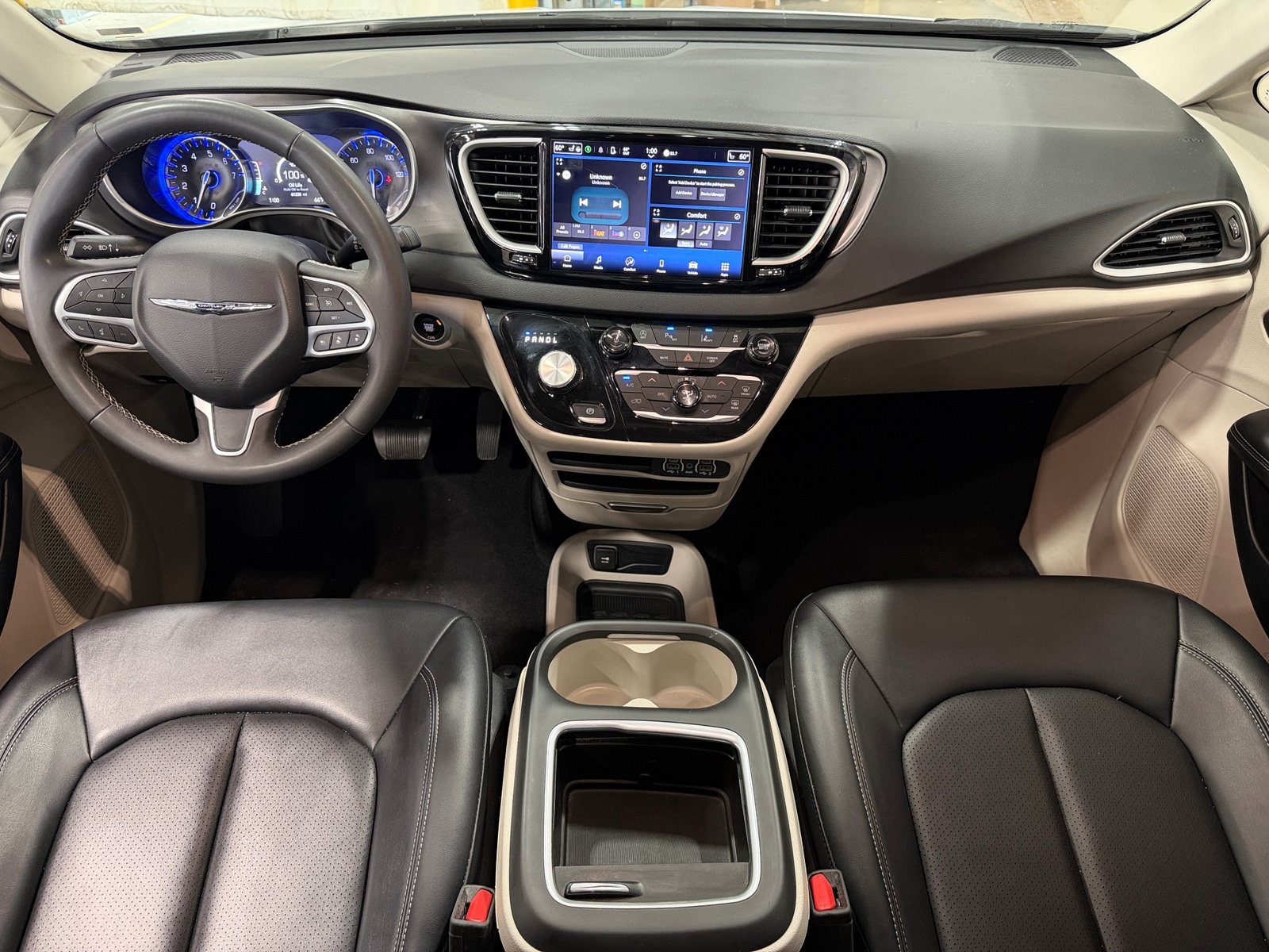 Thumbnail: 2024 Chrysler Pacifica - 2