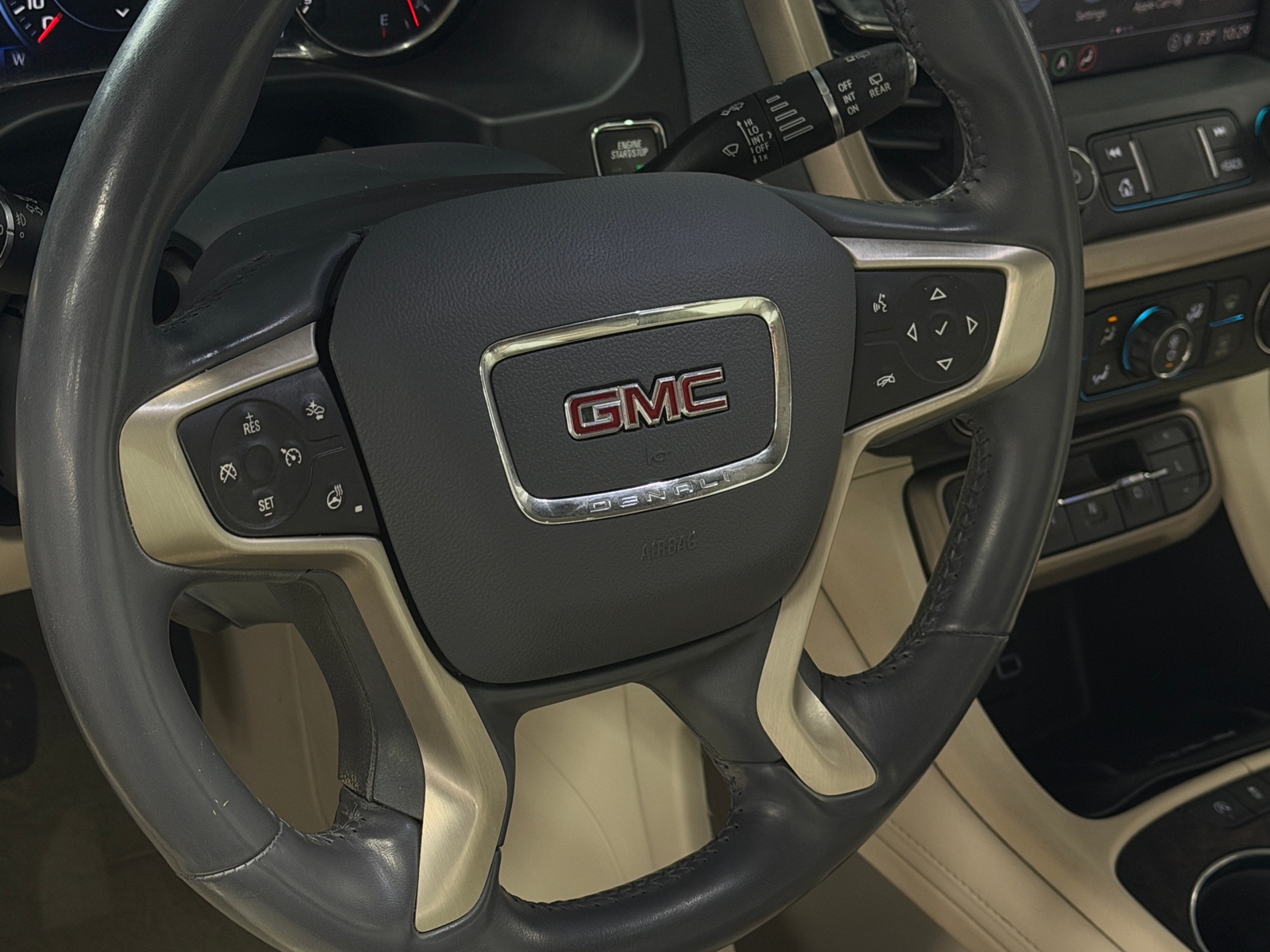 Thumbnail: 2021 GMC Acadia - 4