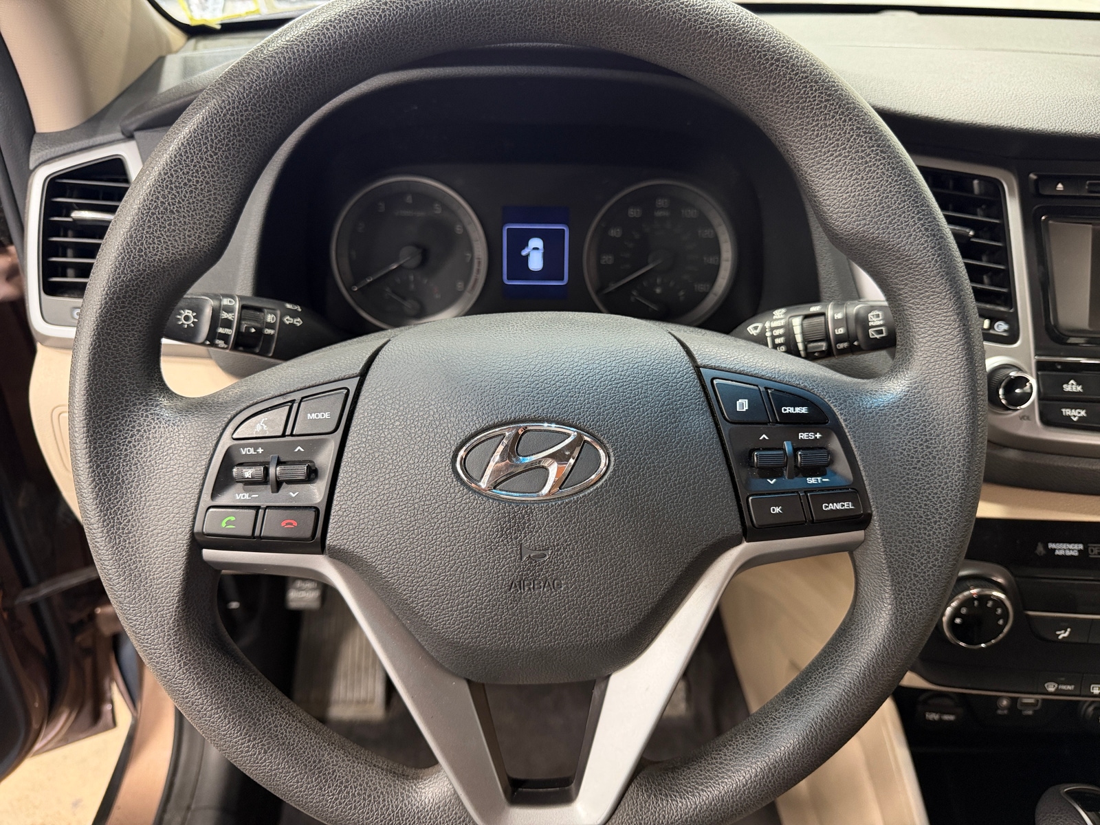 Thumbnail: 2017 Hyundai Tucson - 5